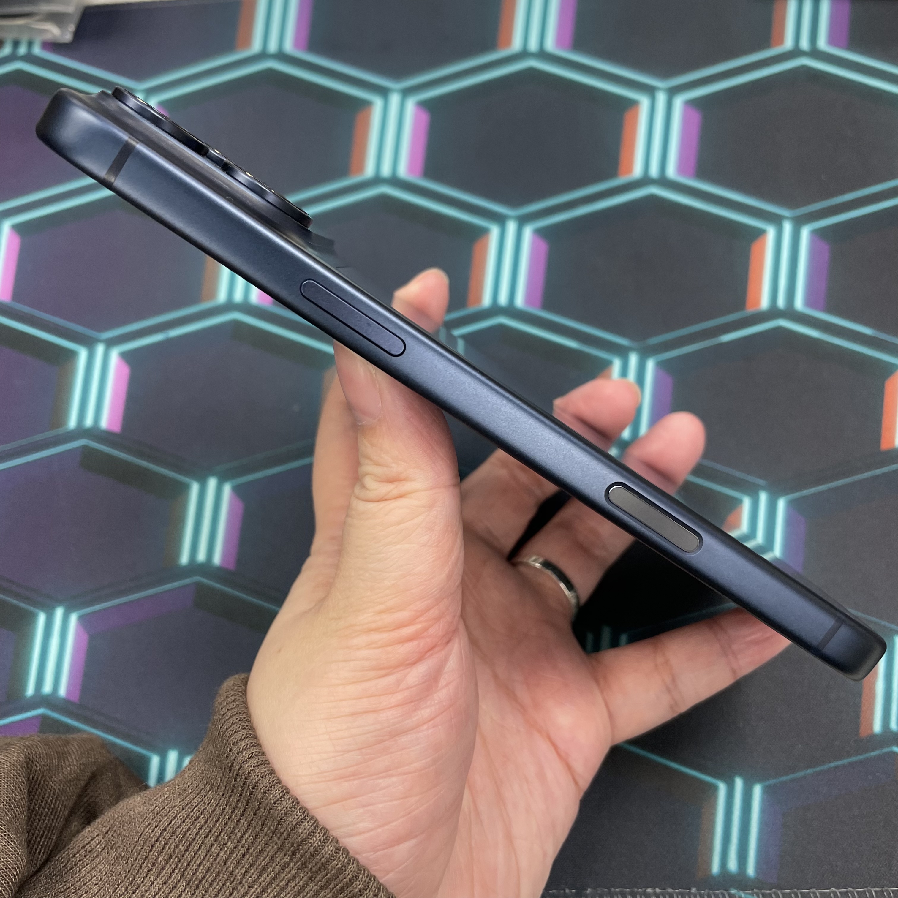 *6033 17 Promax 完美機 256GB 電100 藍色 blue