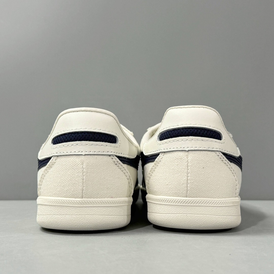 Onitsuka Tiger Tokuten