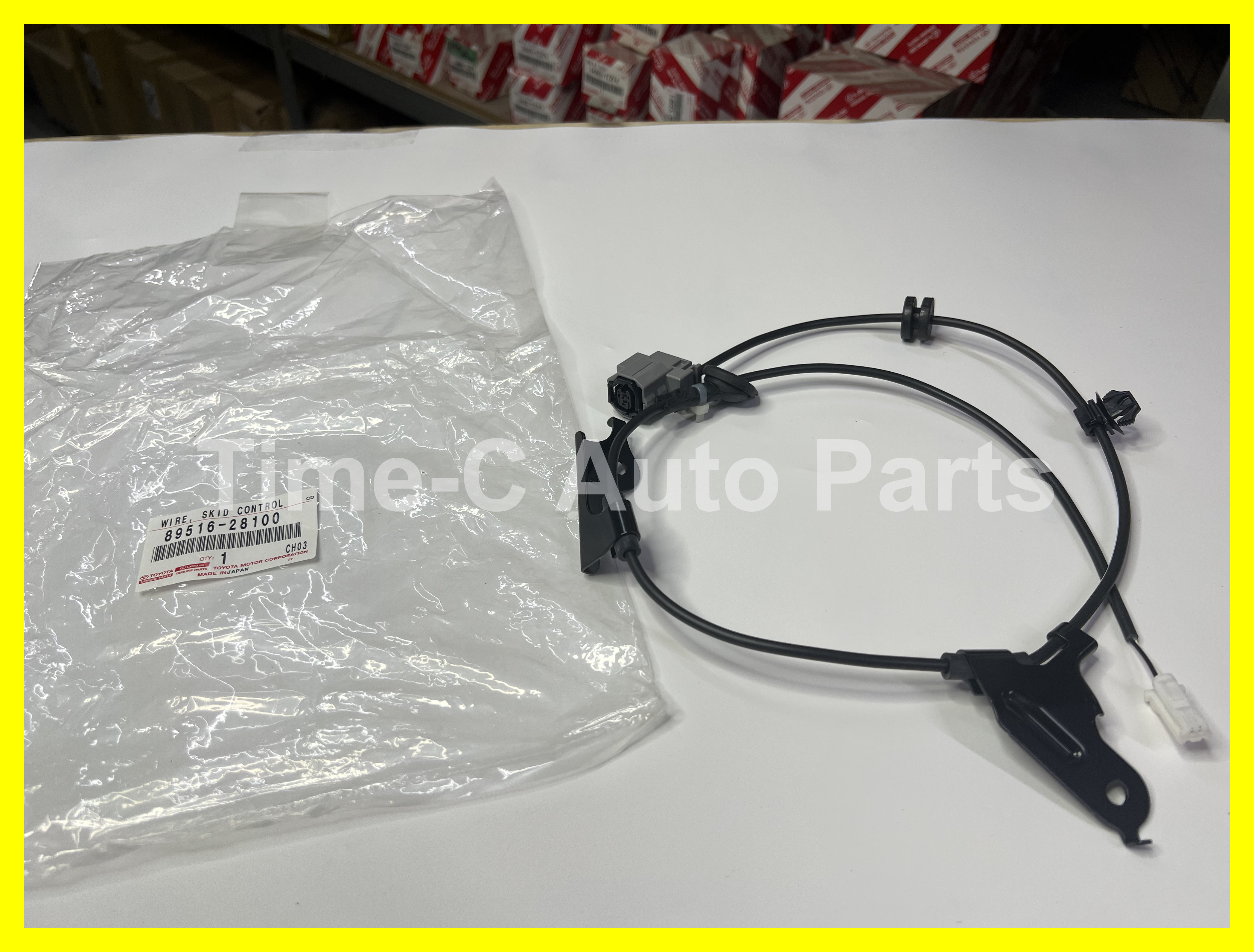 左尾煞車感應線(ABS線) 89516-28100 - Toyota Noah Voxy 80系