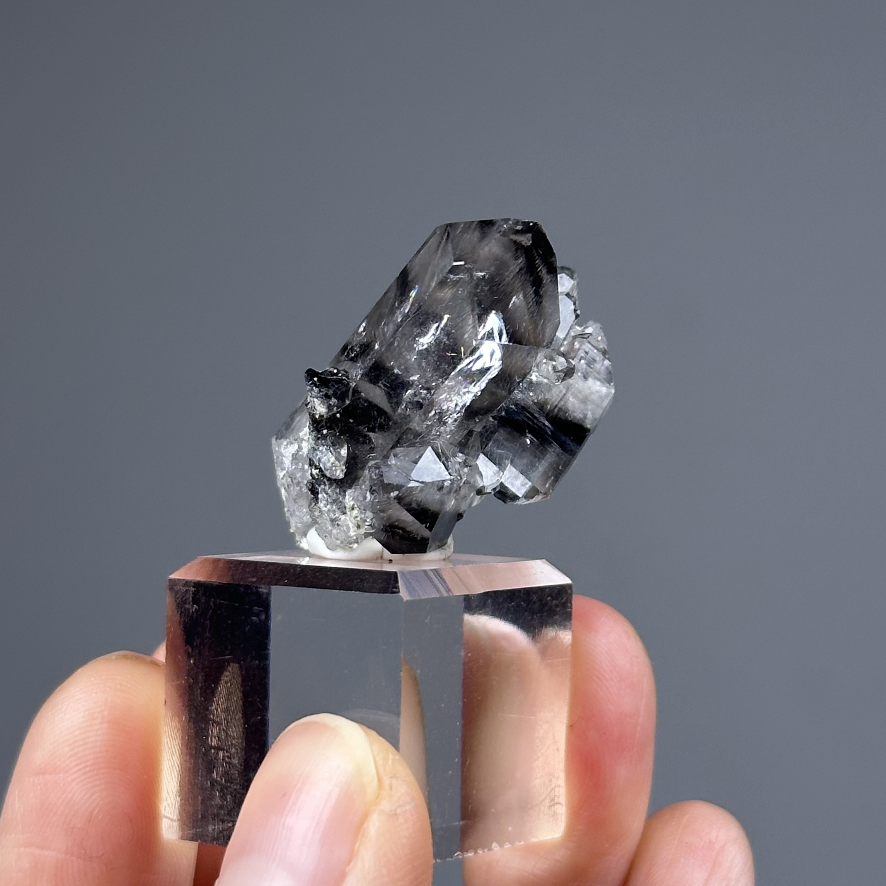 黑銀鈦水晶簇 - Brookite and Rutile Quartz | RU015