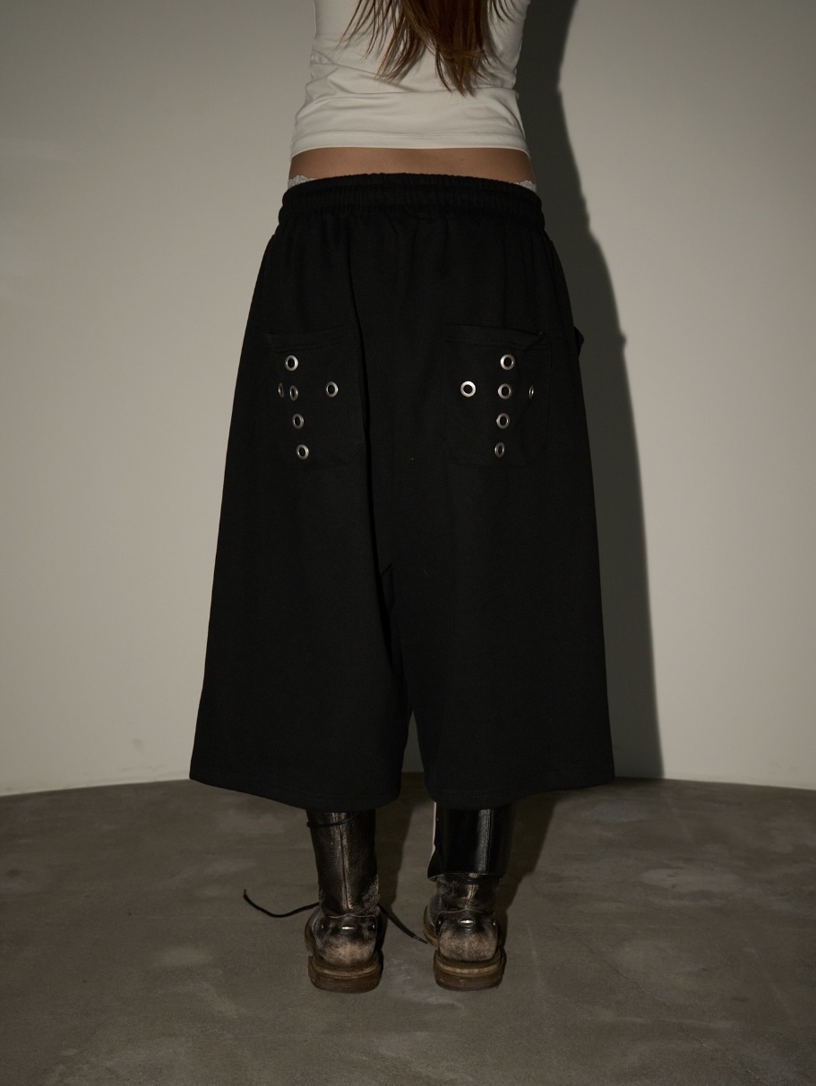 Back Pocket Eyelet Bermuda Pants
