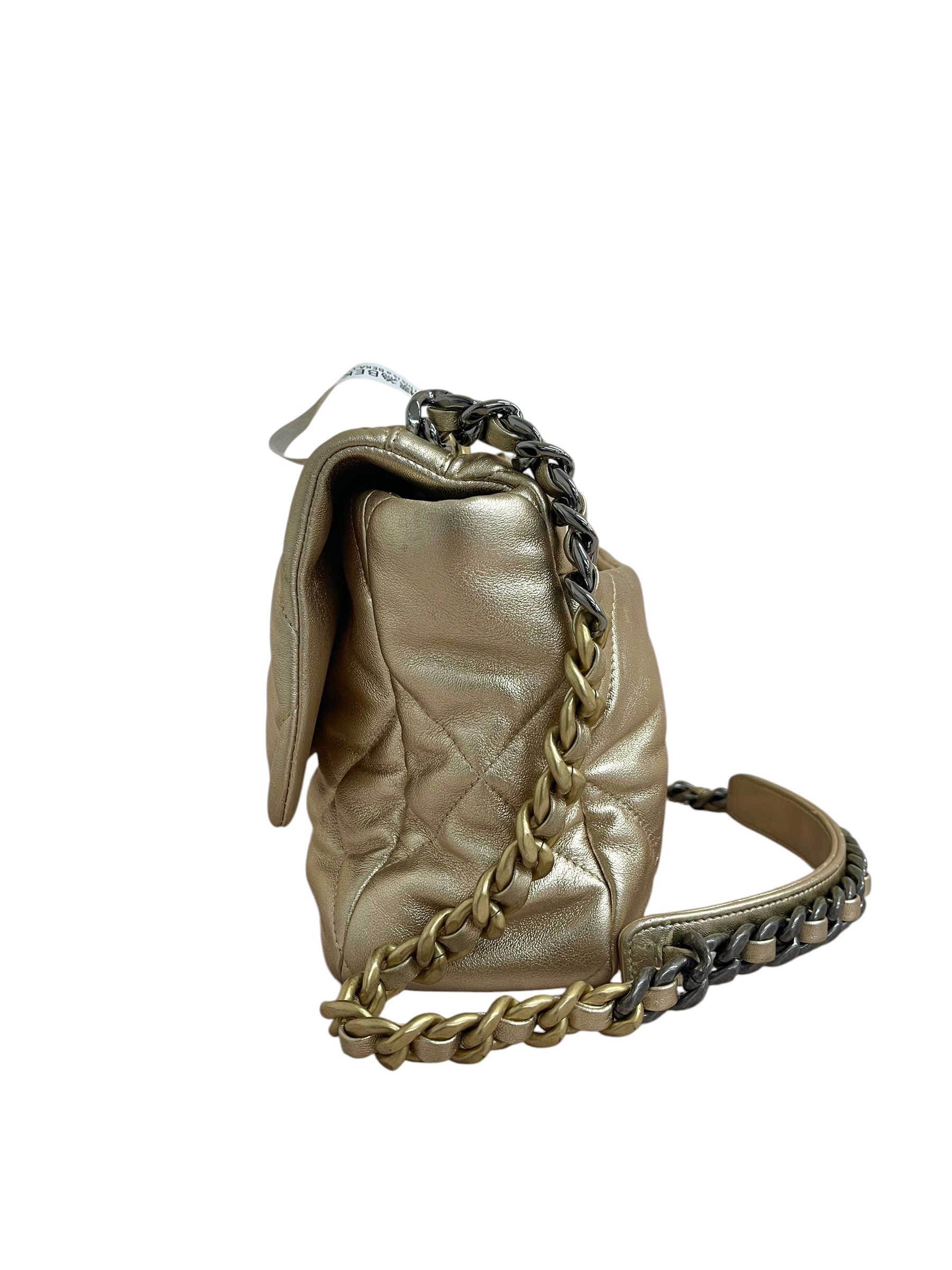 Pre-owned Chanel 19 Flap Bag / Product Code: 062203