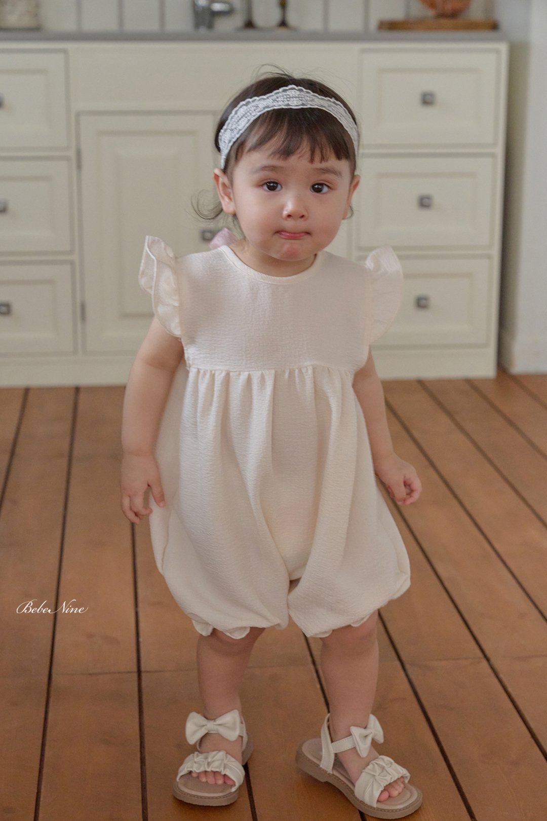 ☀️預訂 韓國直送☀️🇰🇷Bebenine兩色後背絲帶荷葉邊袖連身服