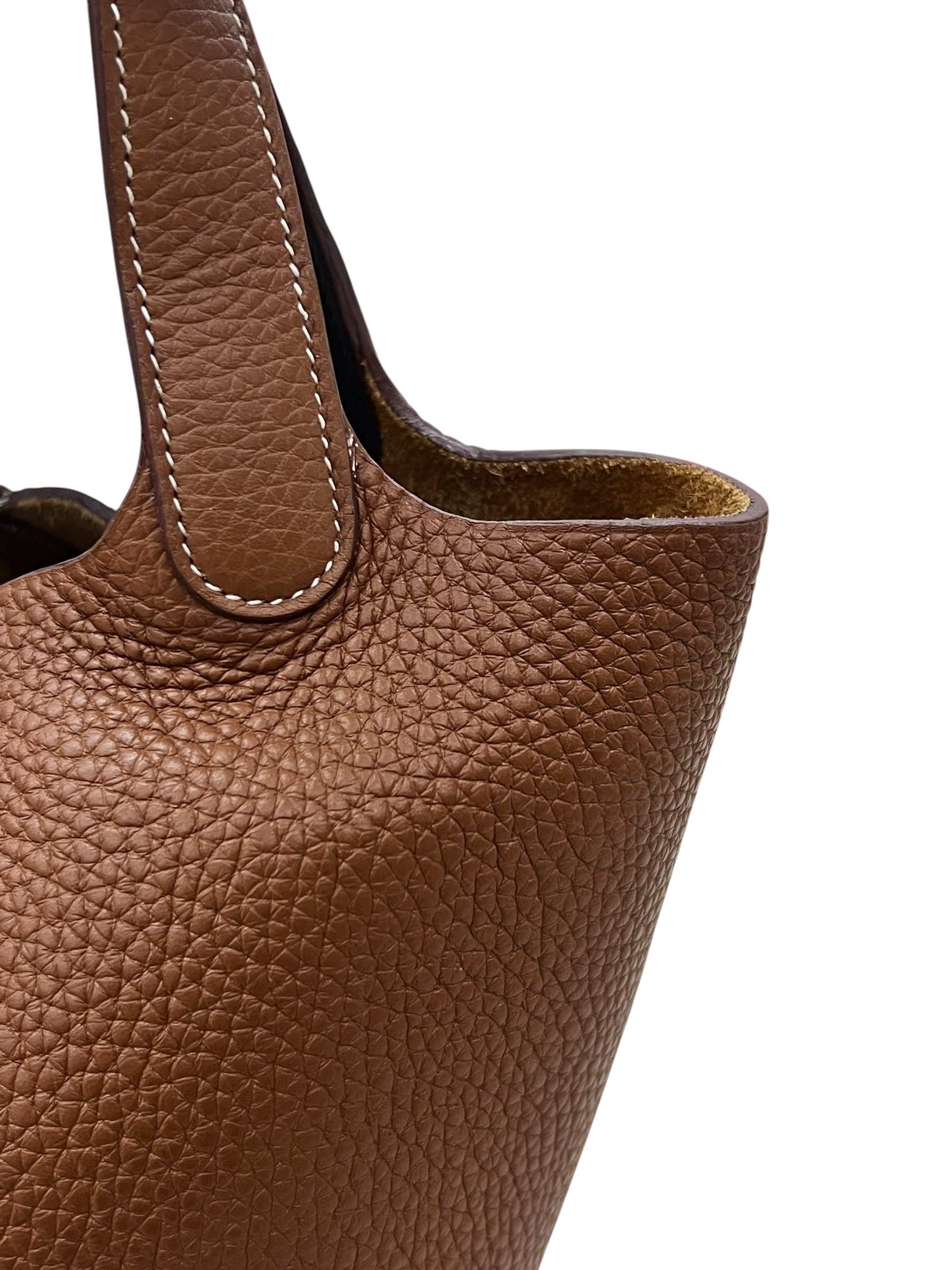 Pre-Owned HERMÉS P18 Stamp Y / Product Code: 070725