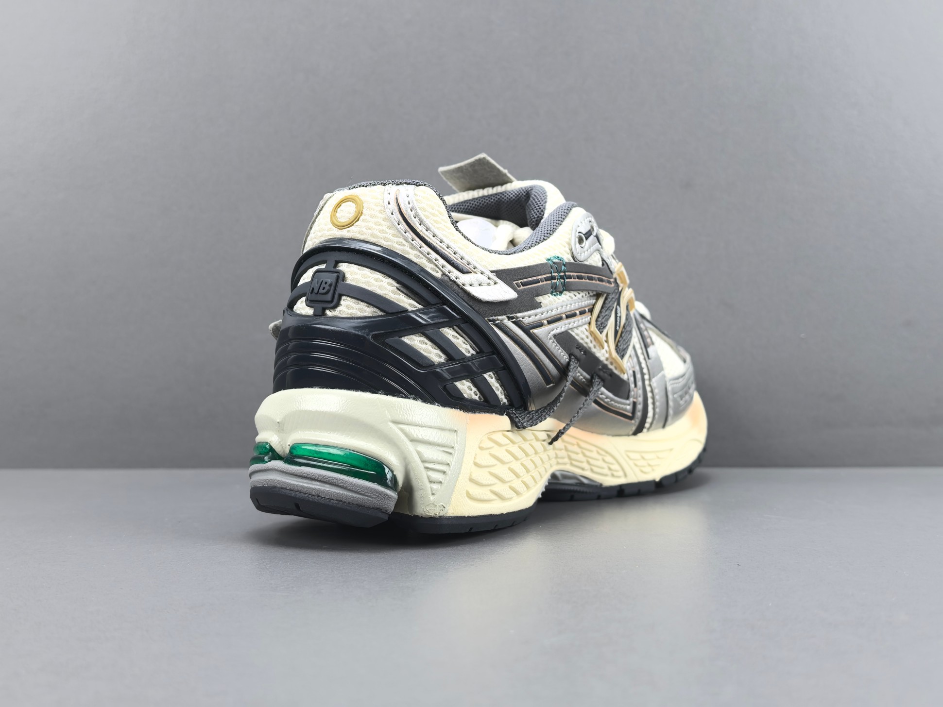 New Balance 1906A U1906AD