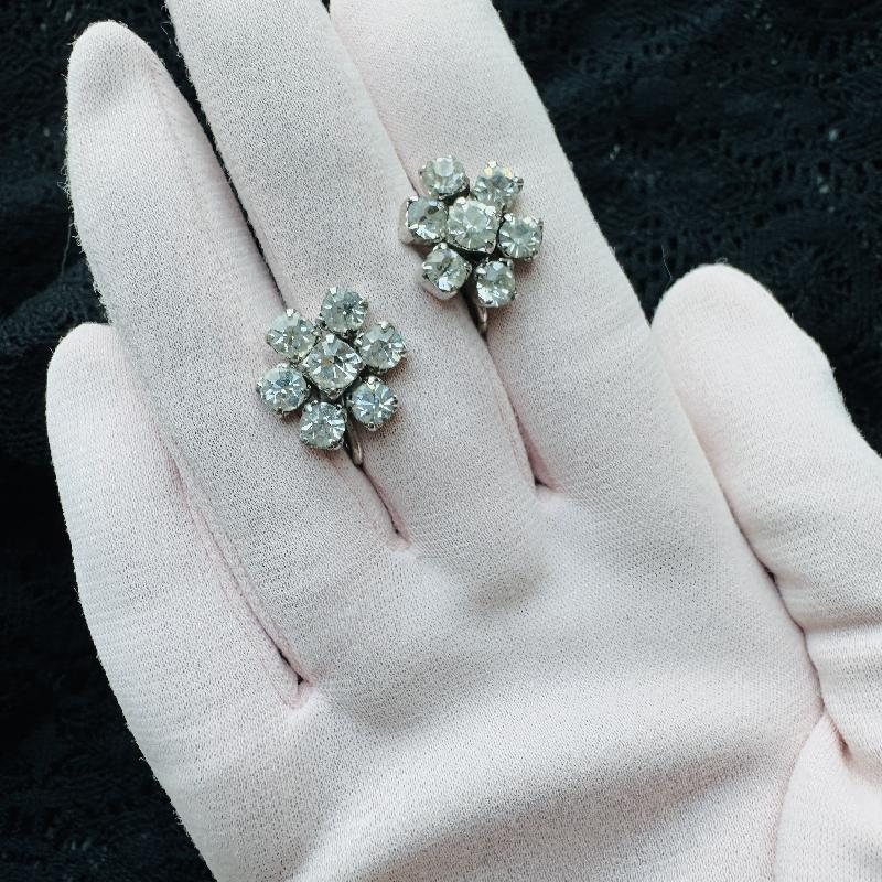 Preview - Vintage 1950s Clear Diamanté Rhinestone Screwback Earrings (MT2253)