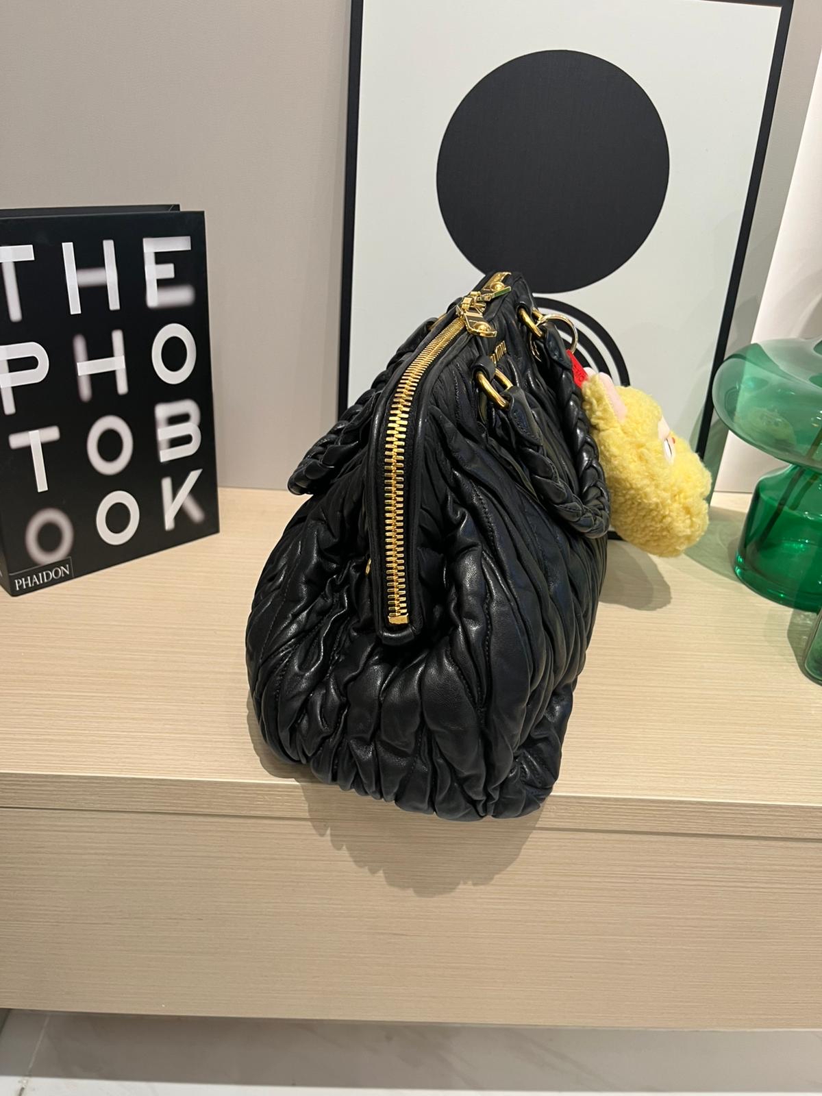 Miu Miu matelasse nappa leather handbag,100%Authentic,95%new ✅塵袋 