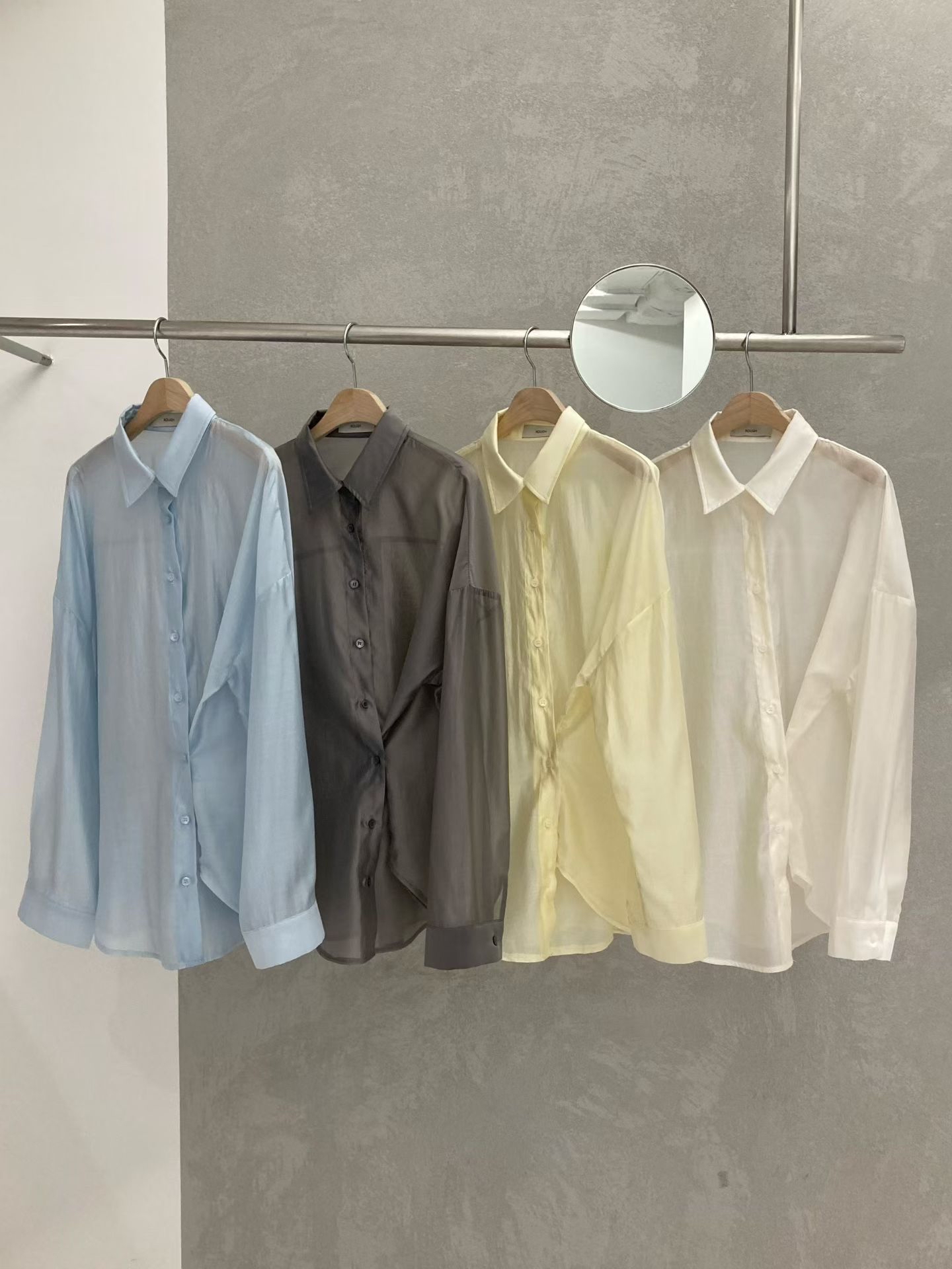 <突發開團．初春盛夏空氣感防曬冷氣衣> 薄身透膚恤衫 RH0029