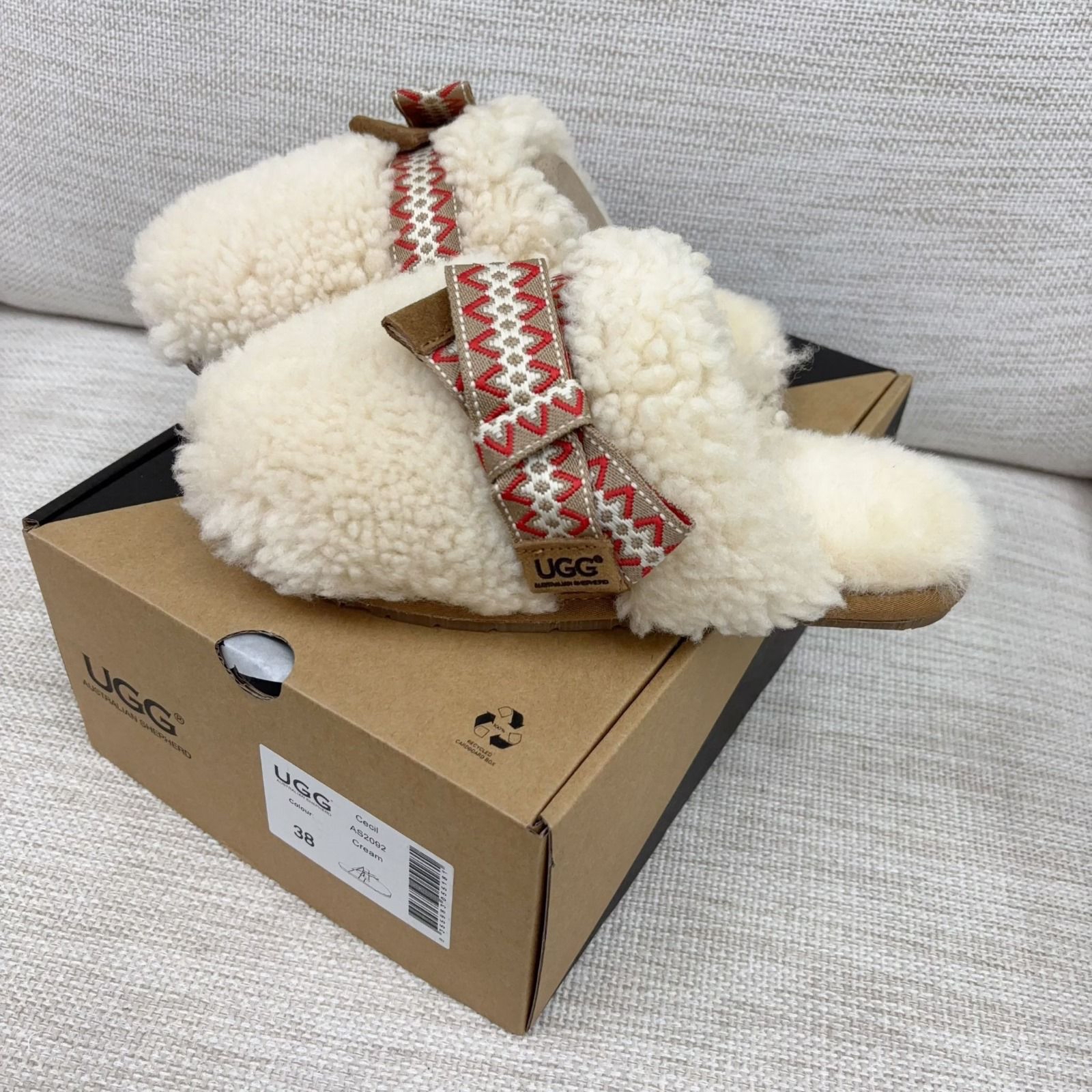 UGG 羊皮羊毛蝴蝶結 Cecil拖鞋