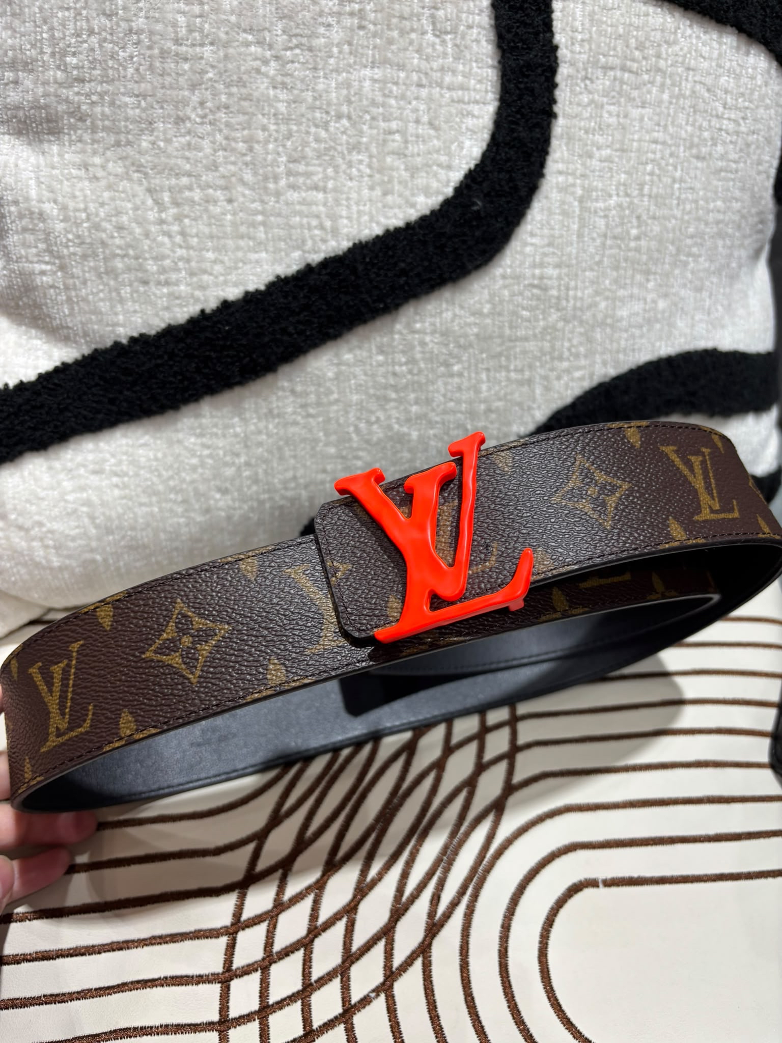 LV Logo Buckle Monogram Belt 85碼皮帶 MP216 100%Authentic ,99%new✅dust bag 