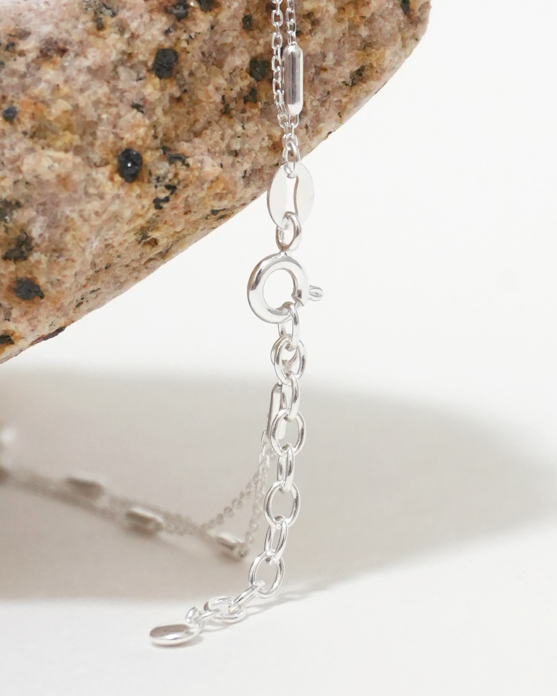 Chic Layered Bar Necklace