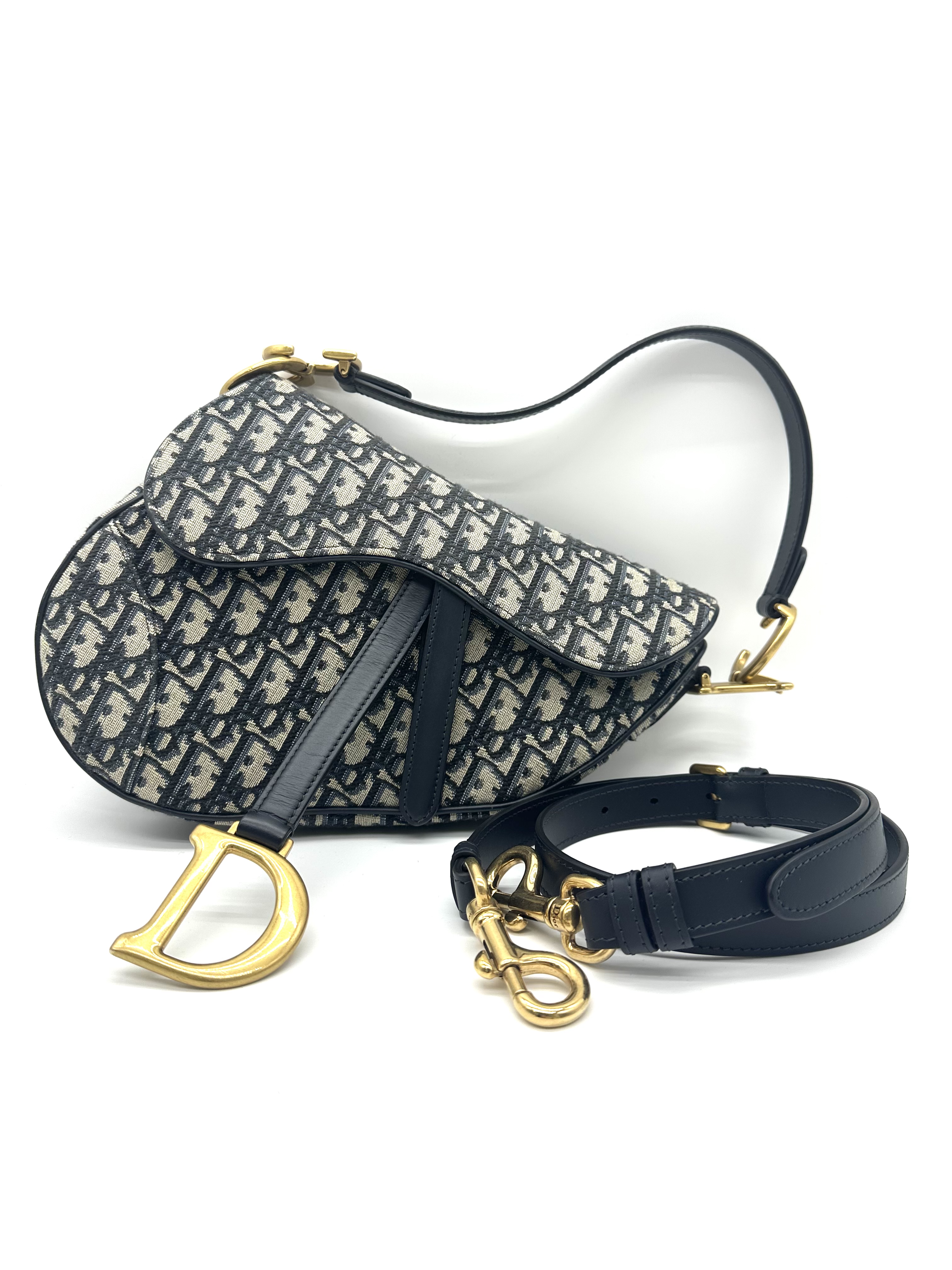 Pre owned-Christian Dior Saddle Bag/ Product Code: 26031801