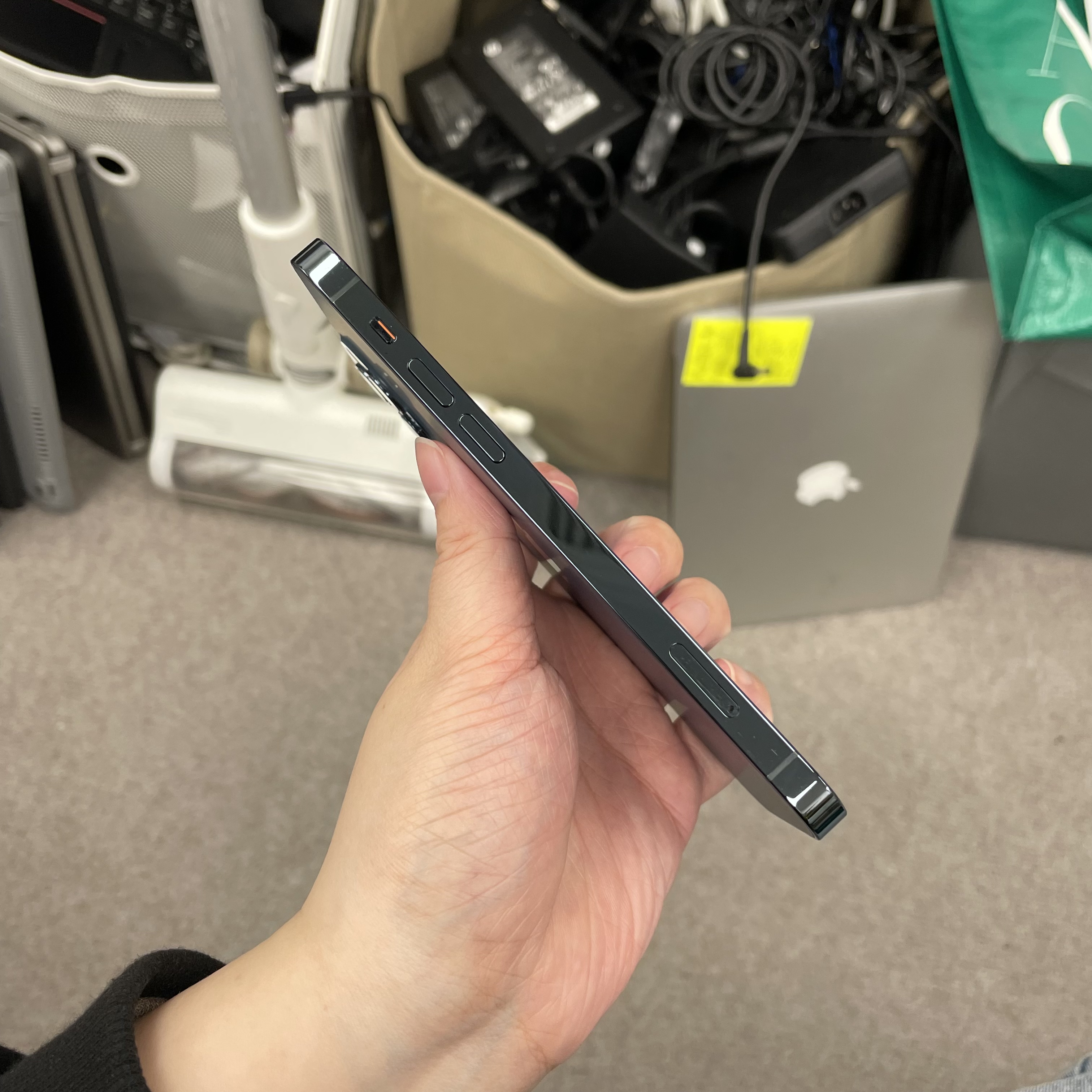 *5890 12 pro 勁靚機 256GB 電100 藍色 black