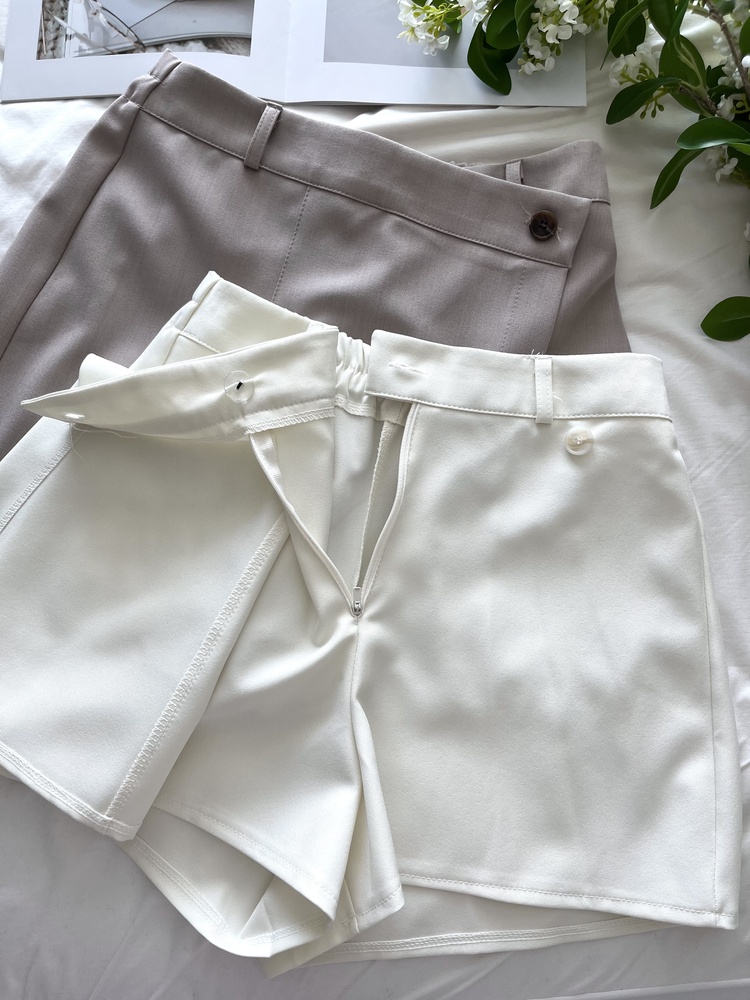 Front-Overlap Skorts (Mocha Beige)