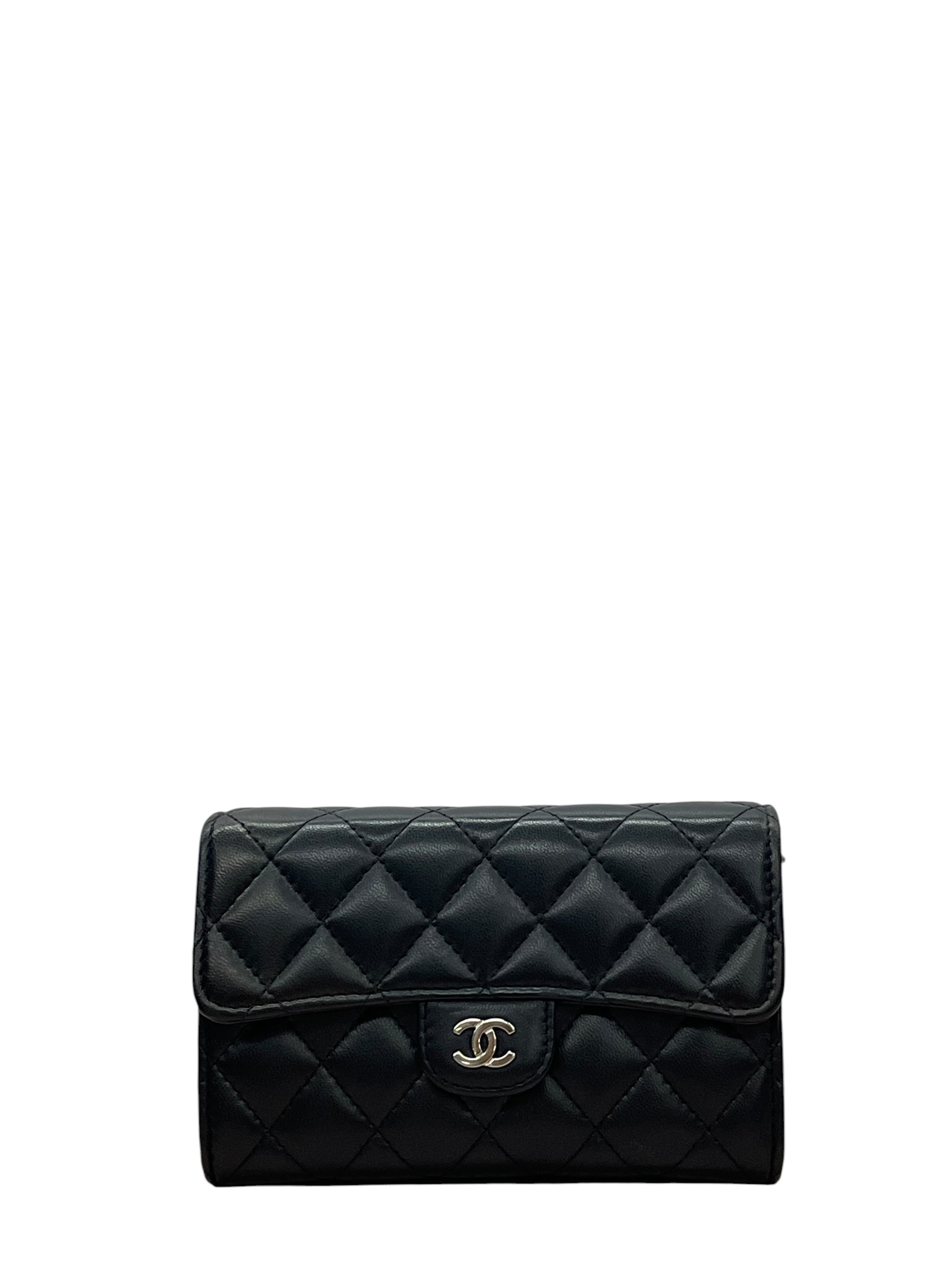 Pre-owned Chanel Classic Small Flap Wallet / Product Code:081704