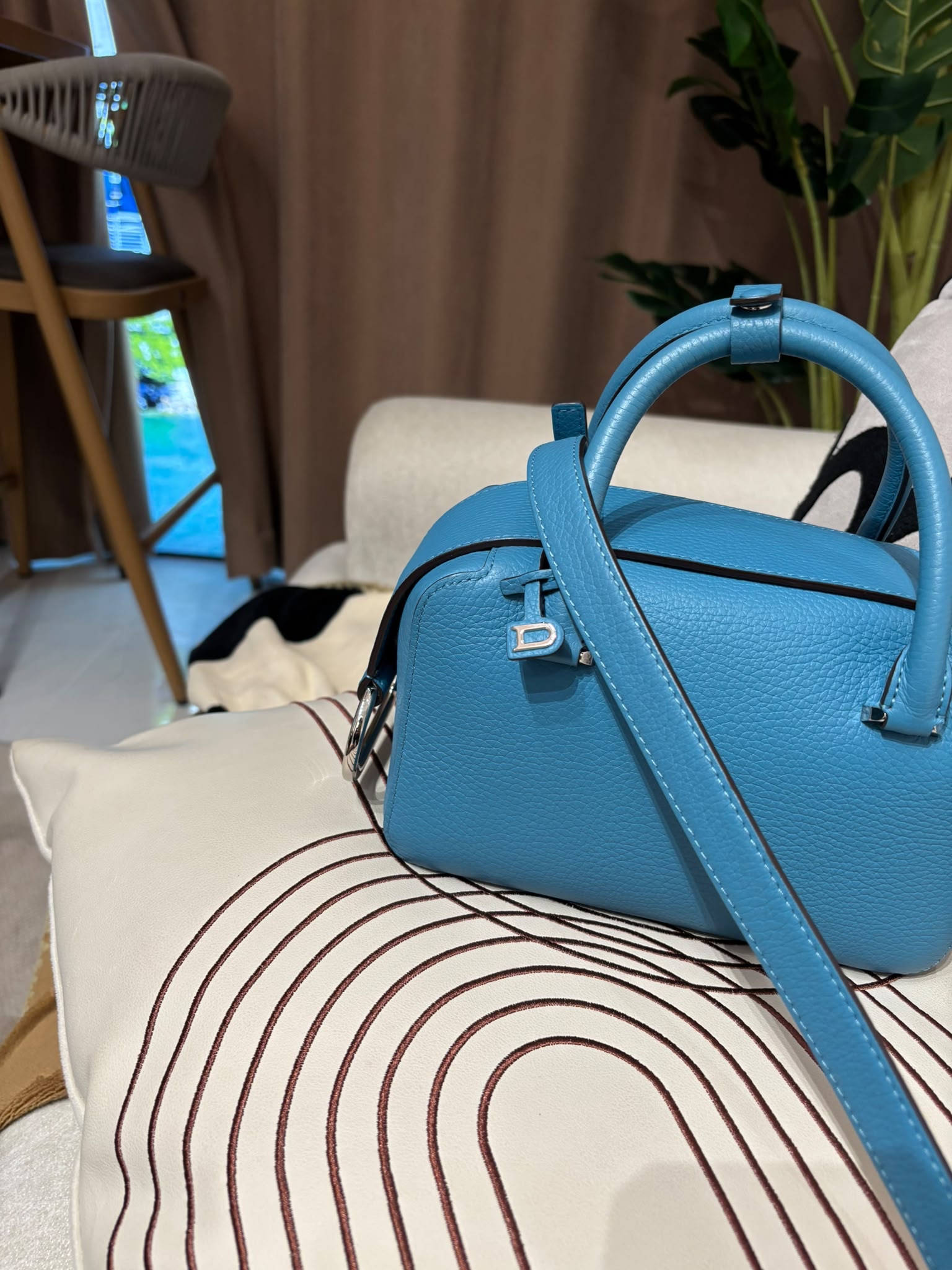 Delvaux Cool box mini calfskin 21cm 2way bag 100%Authentic, 98%New ✅Dust bag