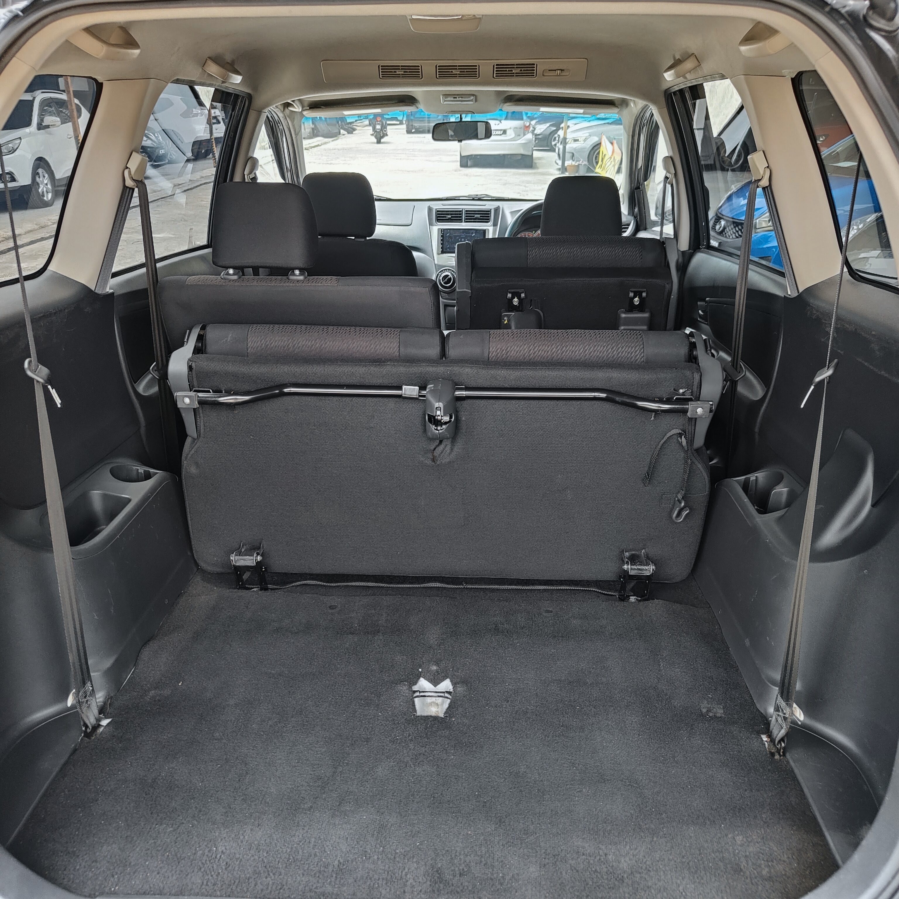 2012 TOYOTA AVANZA 1.5 G 