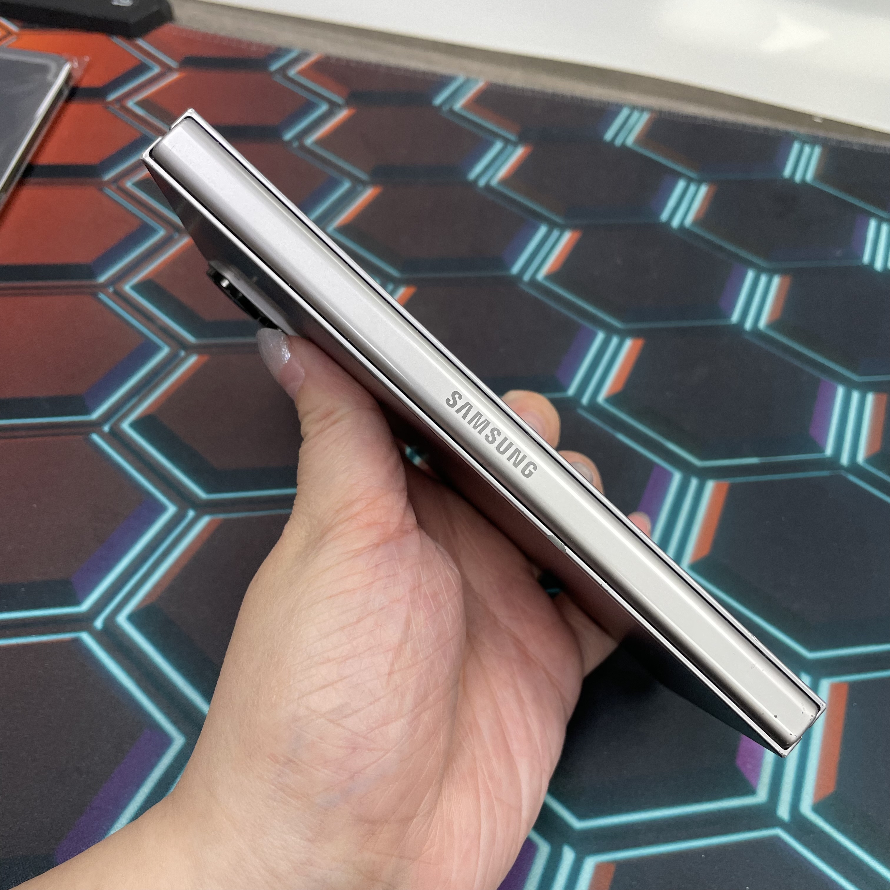 *7379 Galaxy Z Fold 6 超靚機 12+512GB 灰色 gray