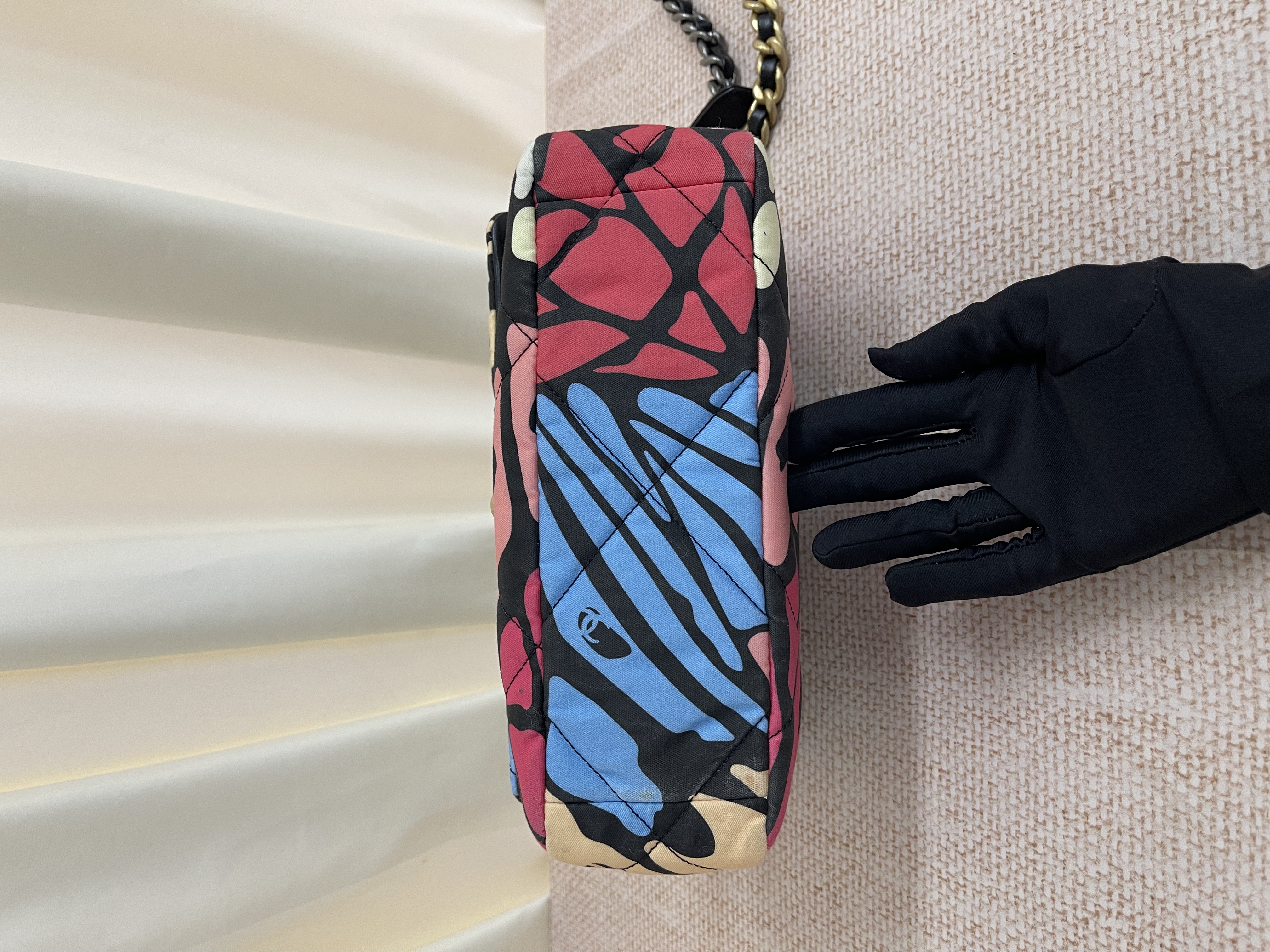 Pre-owned Chanel 19 Bag/ Product Code: 26041513