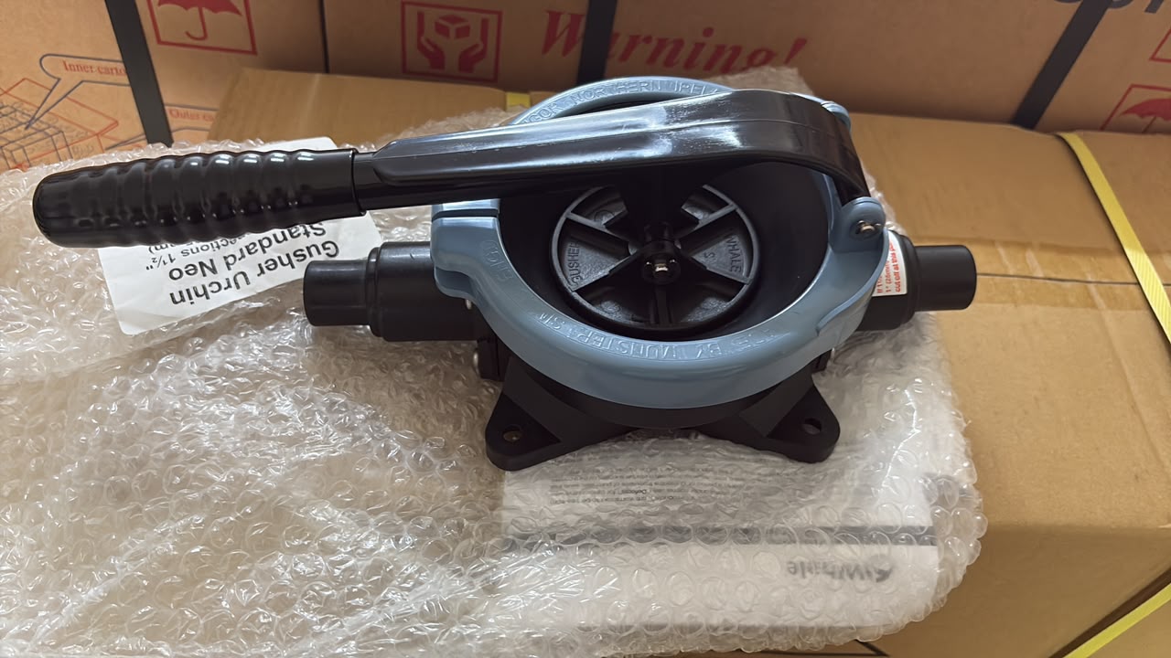 Whale Gusher Hand Pump BP9005 for 1” - 1-1/2” Hose