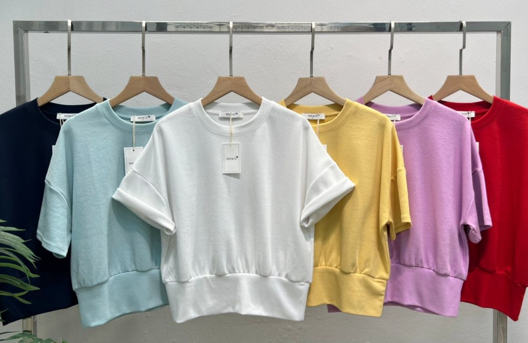 M2606 Basic Tee With Woven Edge