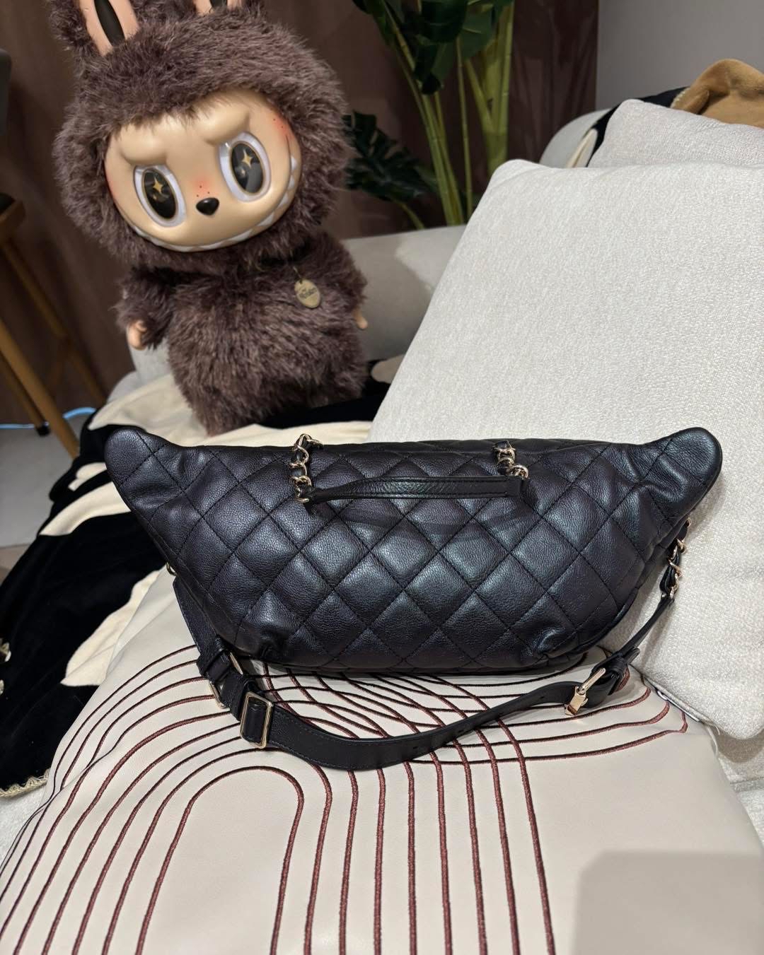 Chanel Waist Bag, Belt Bag hobo 100%Authentic,98%new ✅27card✅塵袋✅BOX