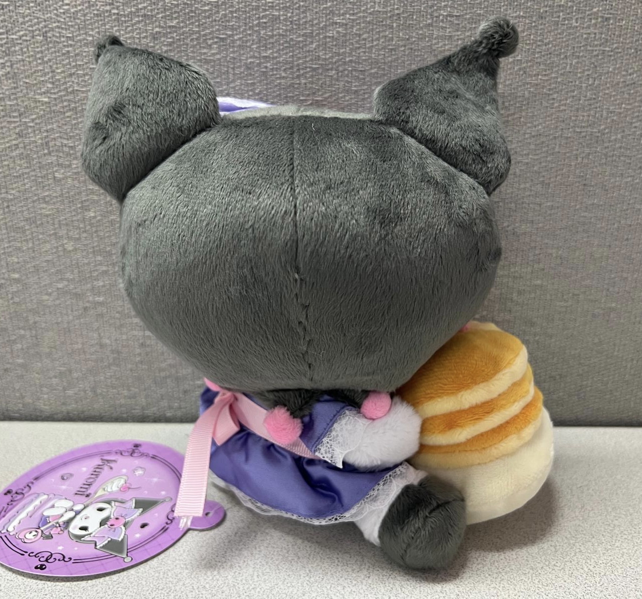 🌈 Sanrio global Kuromi 手持鬆餅公仔