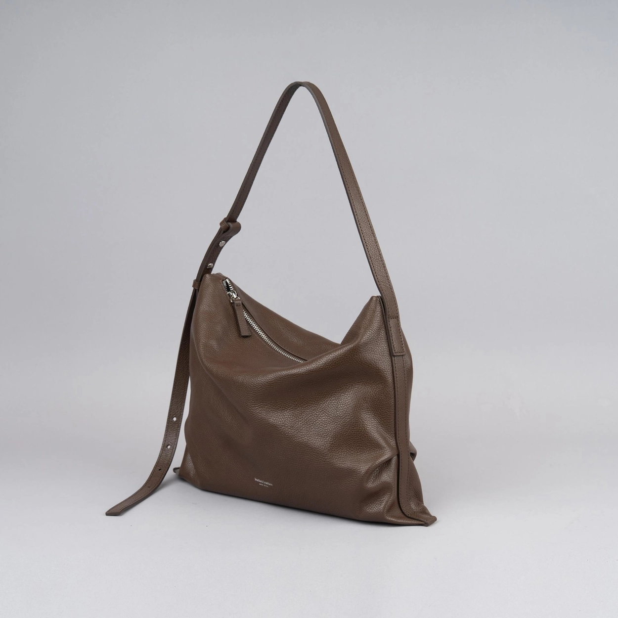  【熱賣款】預訂_慵懶風單肩 Day Shoulder Large By Bucks & leather