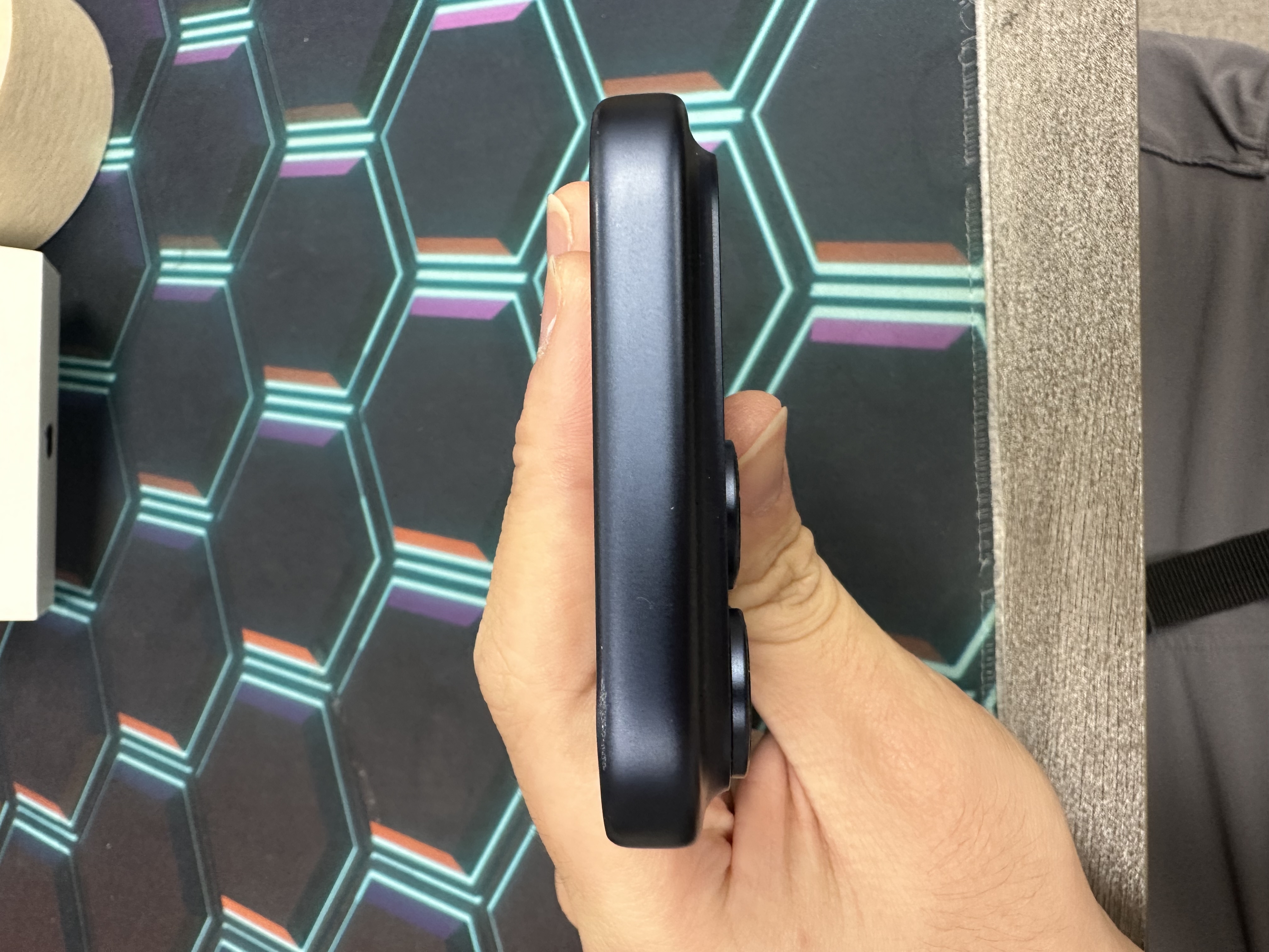 *8065 17 Pro 勁靚機 512GB 電91 藍色 Blue
