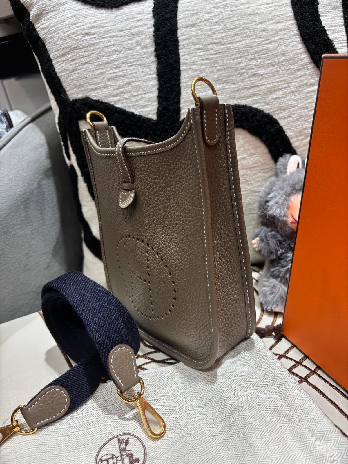全新Hermes mini evelyne STAMP K 大象灰金扣 100%Authentic,100%new 全新✅dust bag ✅box  