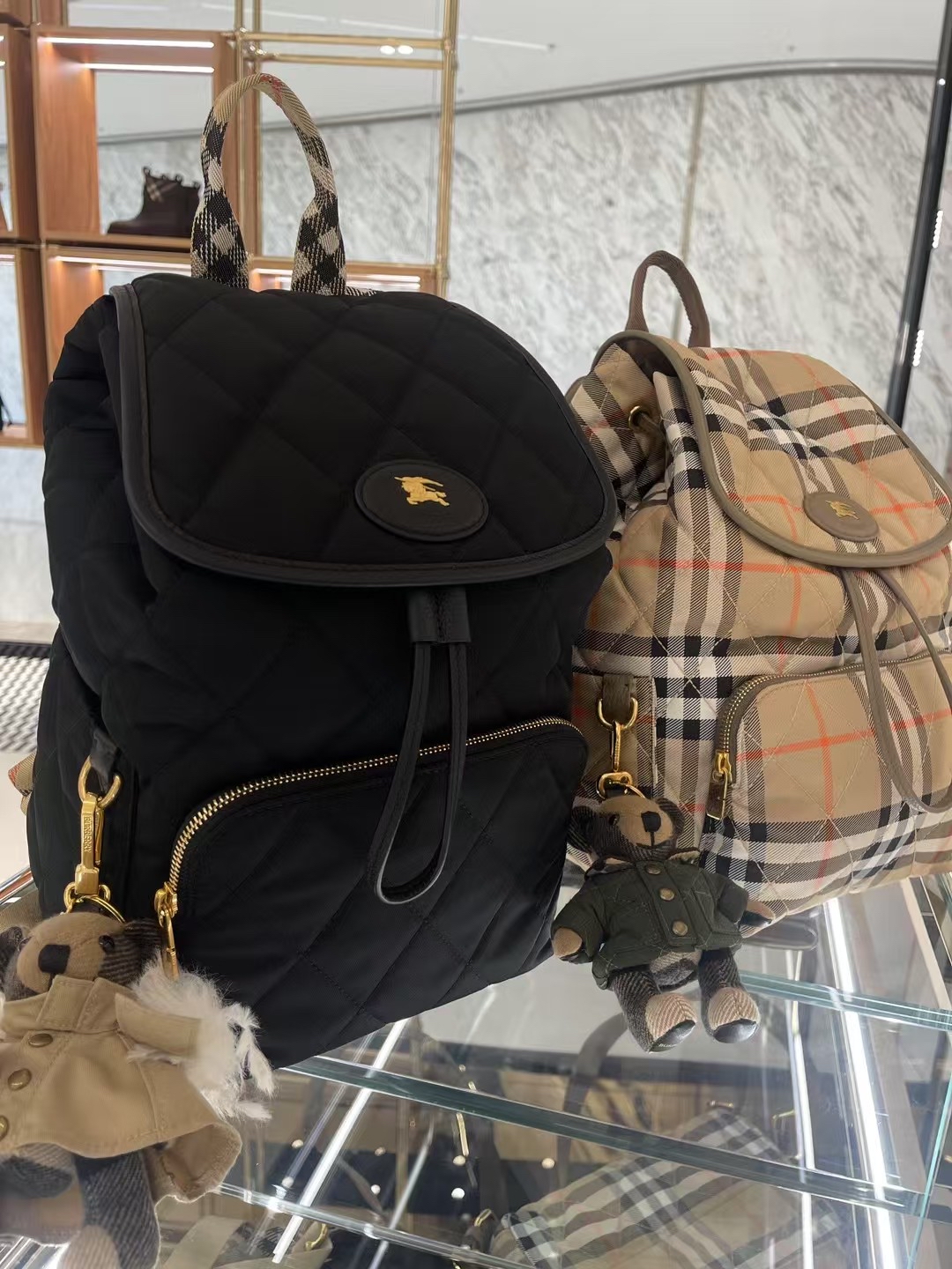 Outlet 預訂 Burberry 經典格紋布背包