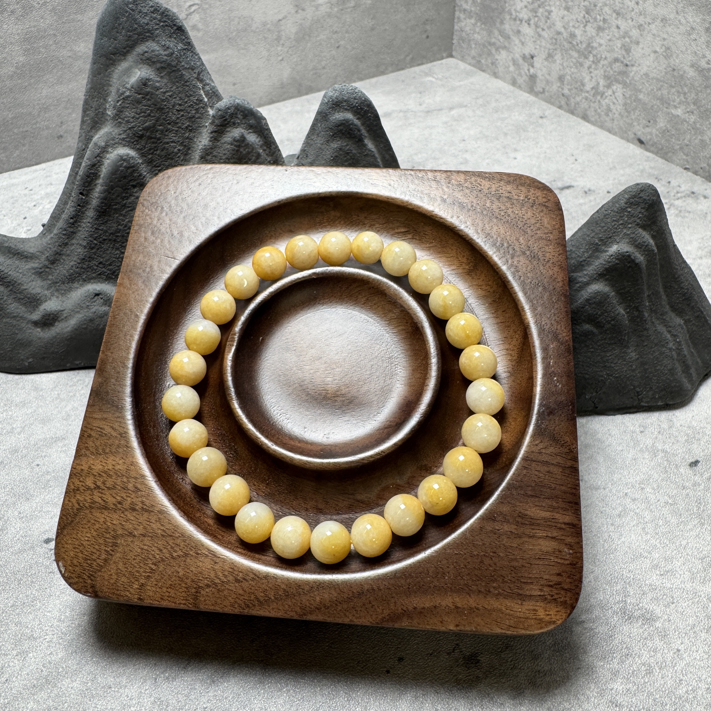 黃翡半邊天7.7mm手串