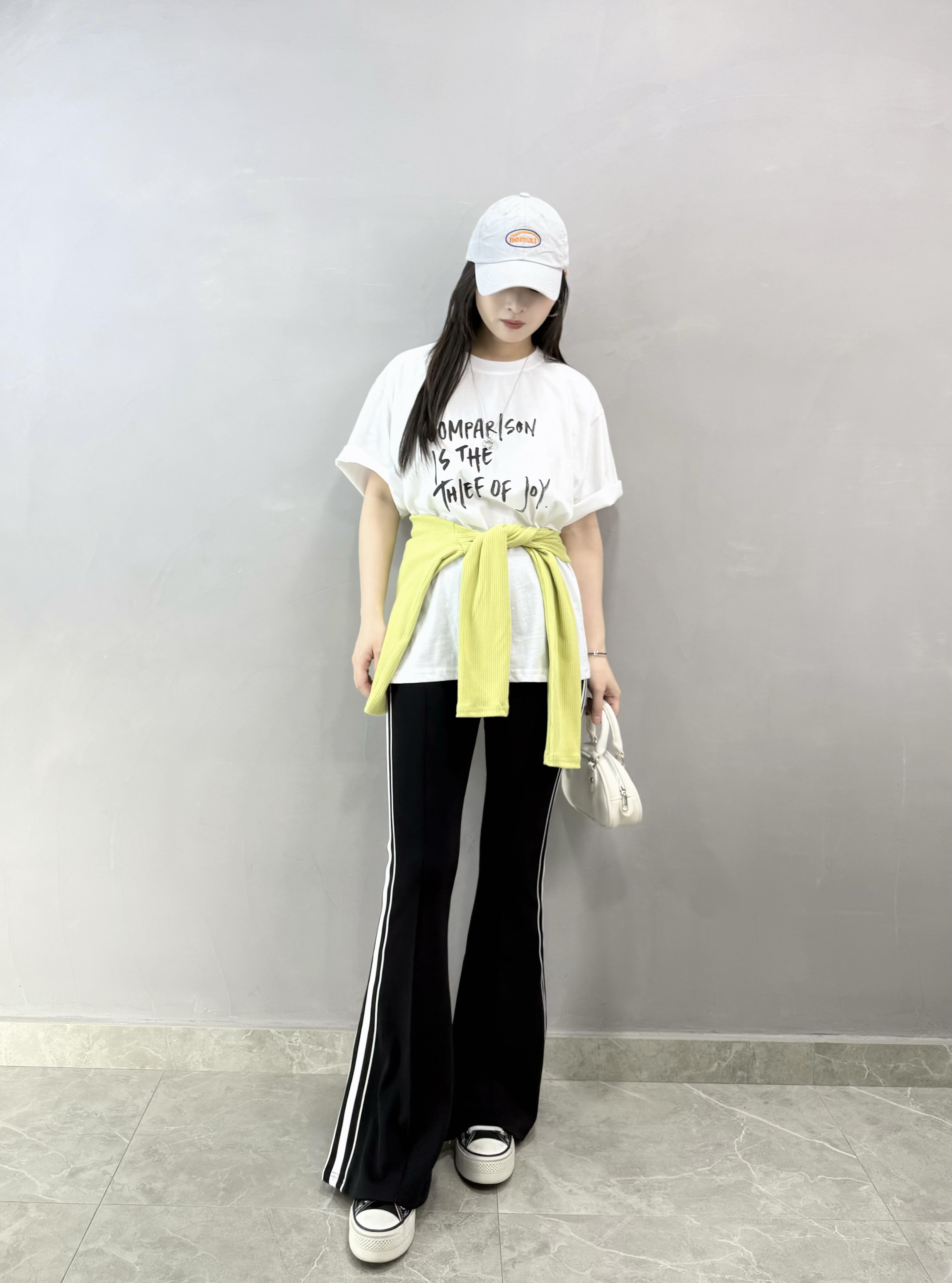 K61 側開叉英文字Tee