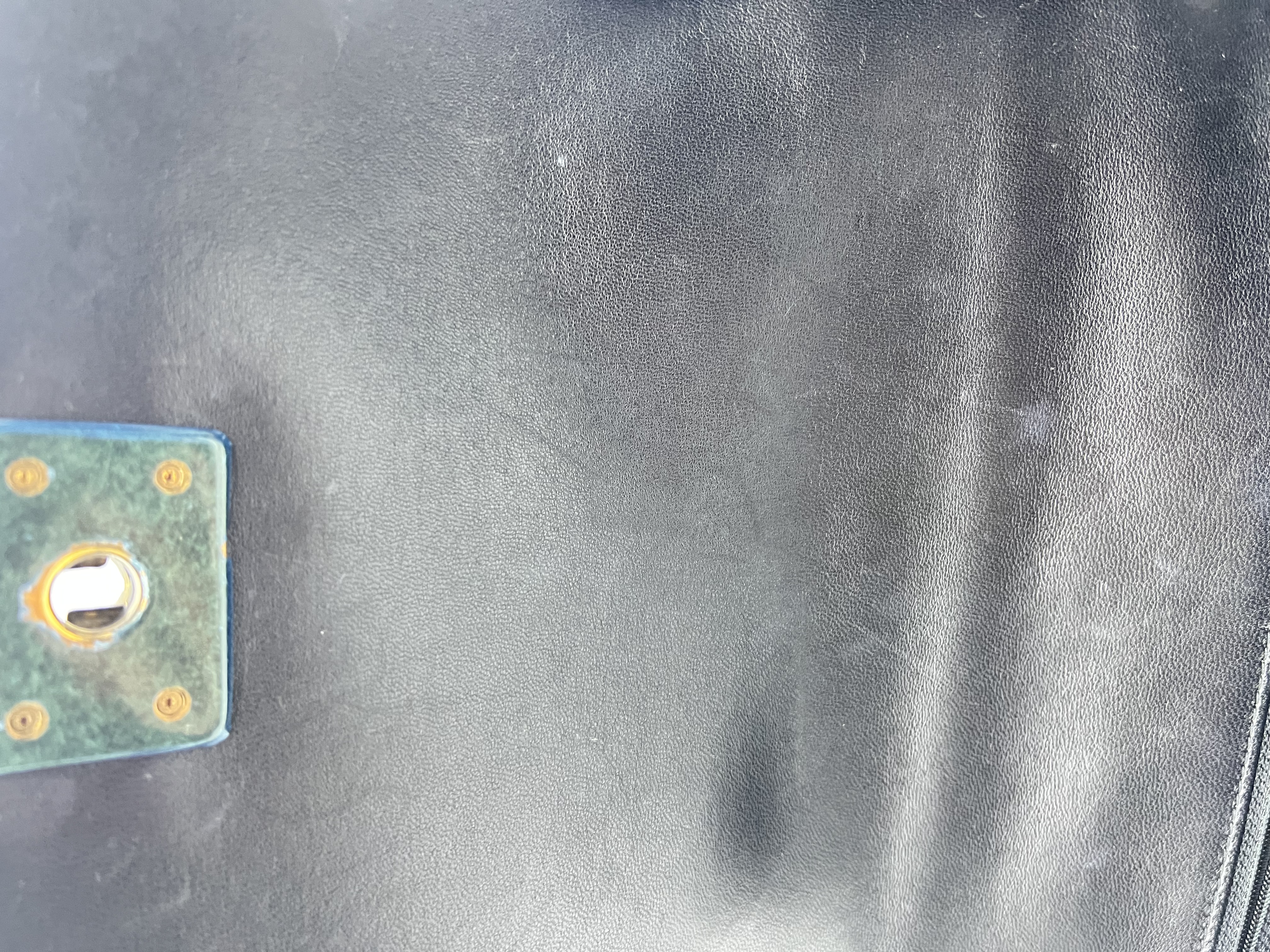 Pre-Owned CHANEL Crest Boy Flap Bag / Product Code: 26041510