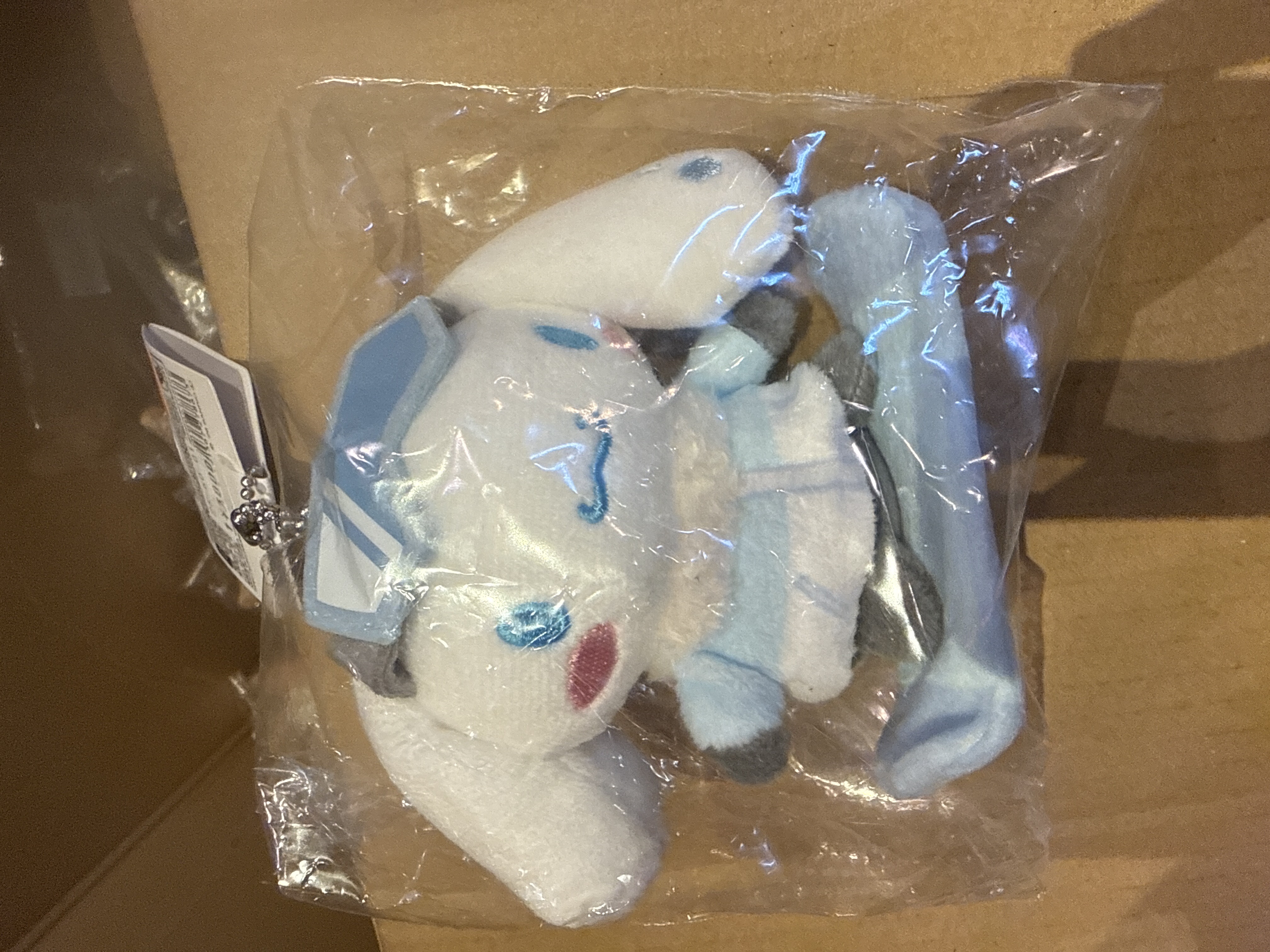 Sanrio 肉桂狗(滑雪