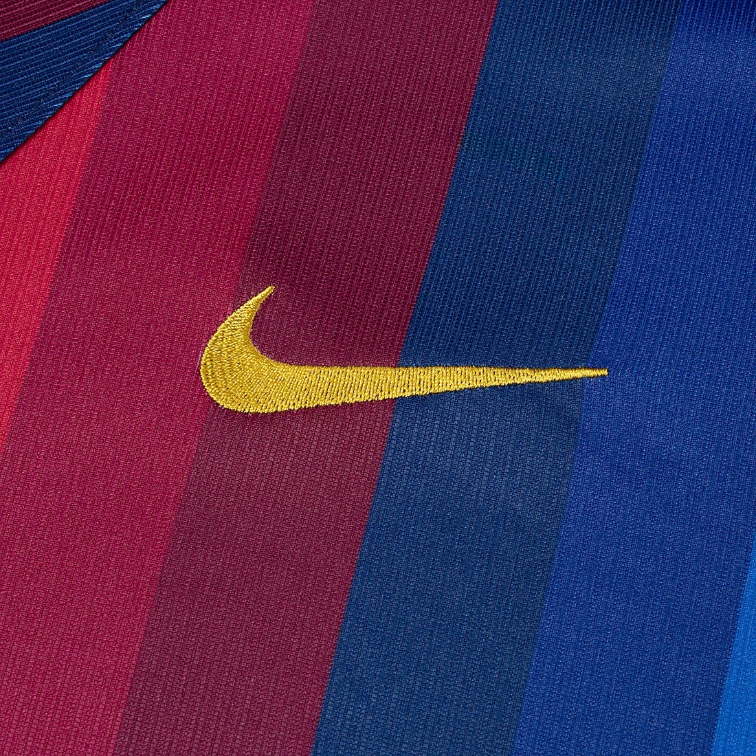 🏟️ 六色漸變 Nike Barcelona 巴塞羅拿 2026-27 主場球迷版球衣 (可加印字章) 