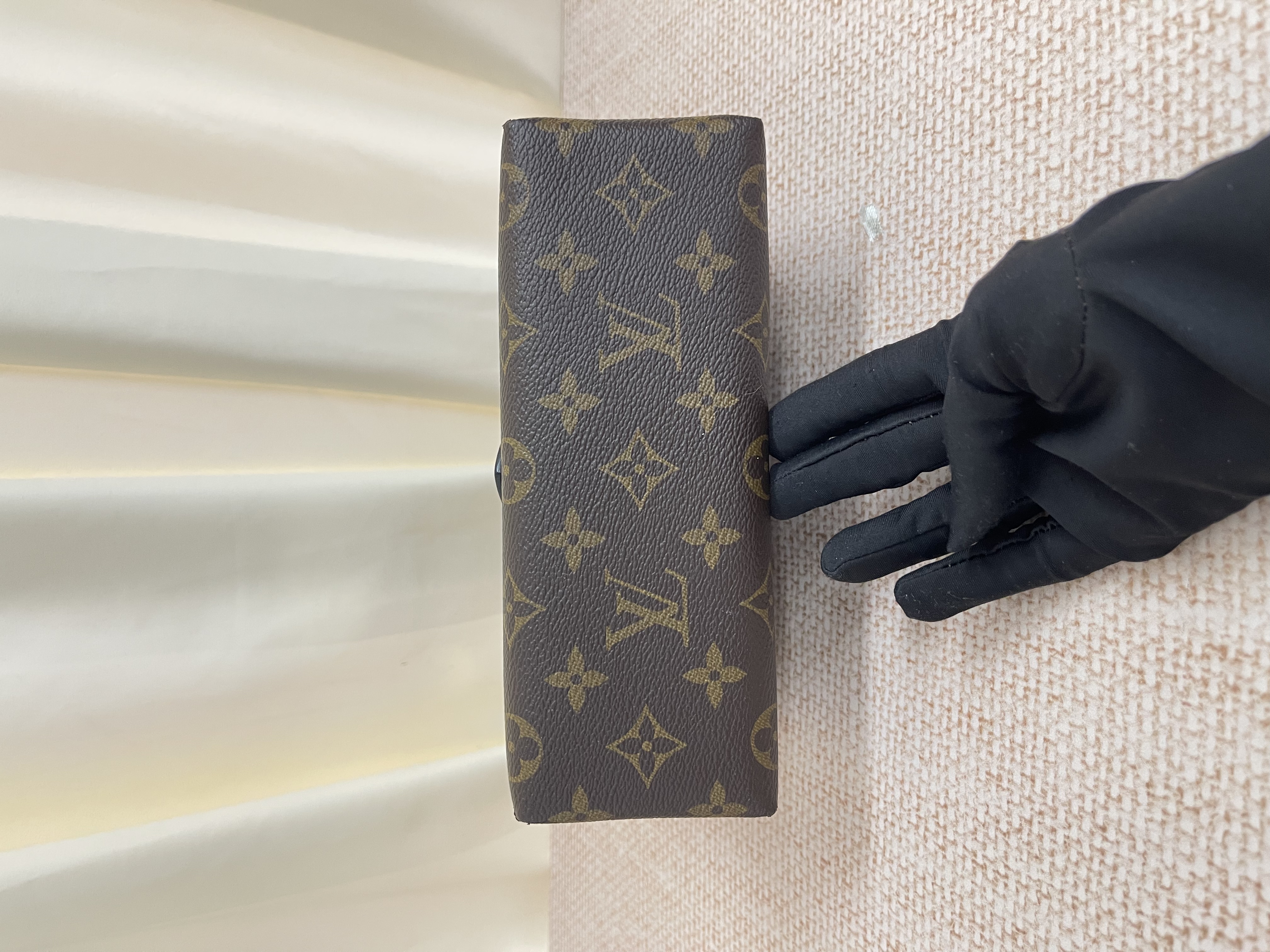 Pre-owned Louis Vuitton Locky BB Monogram Canvas Crossbody Bag/ Product Code: 26041911