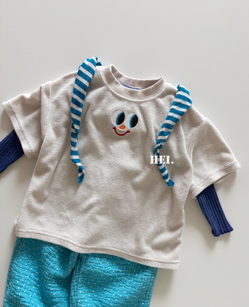 Hei | Peek-a-Boo T-Shirt