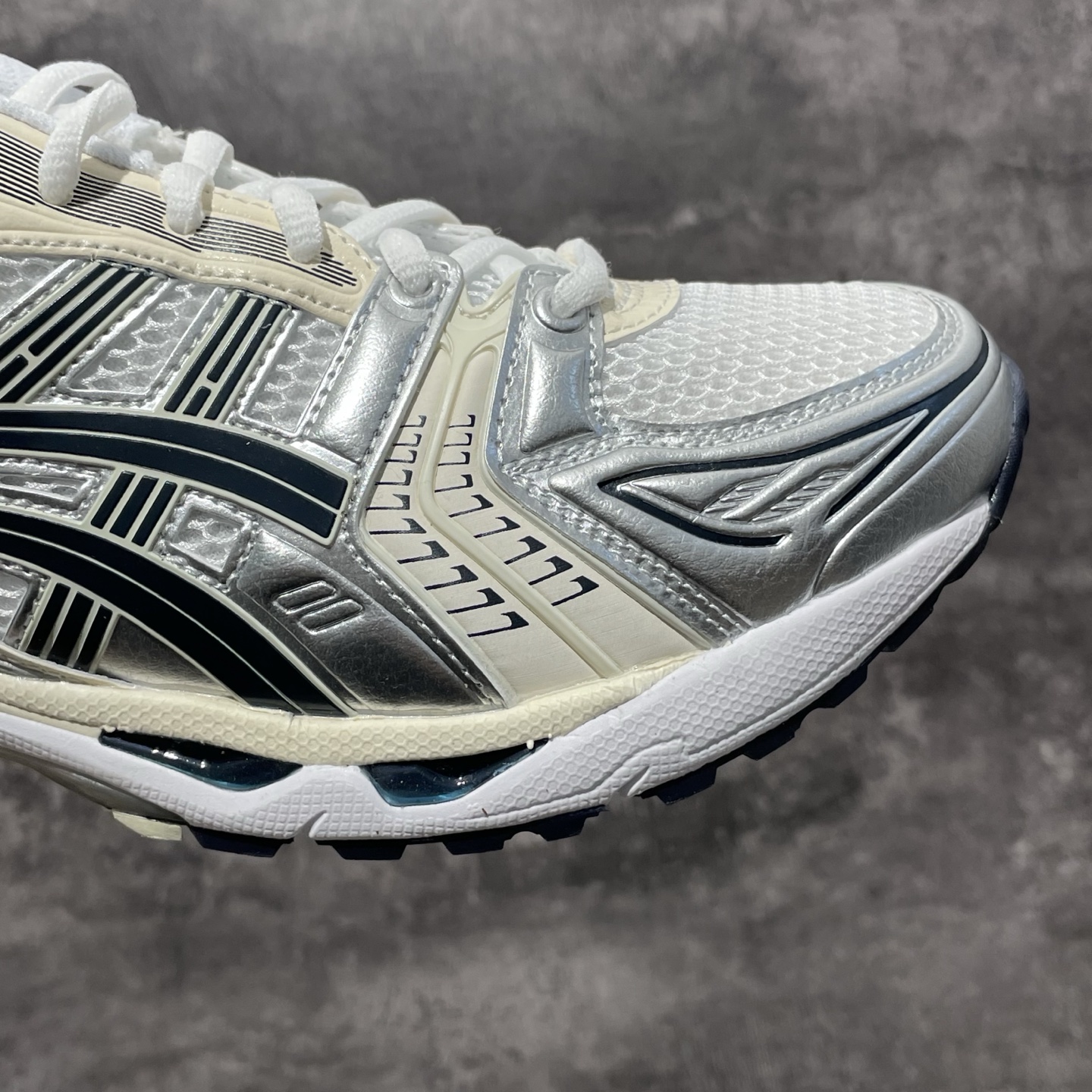 Asics Gel-Kayano 14 