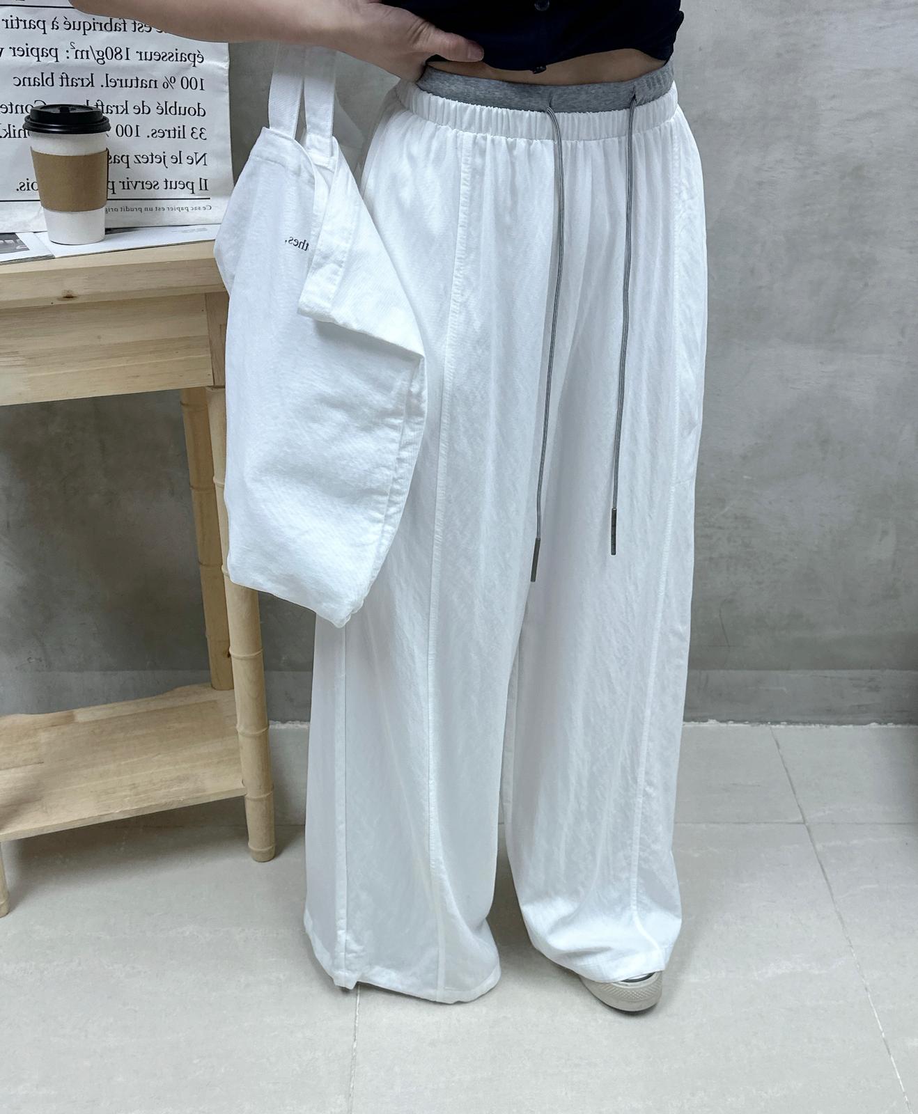 S06 骨感掛頸Top