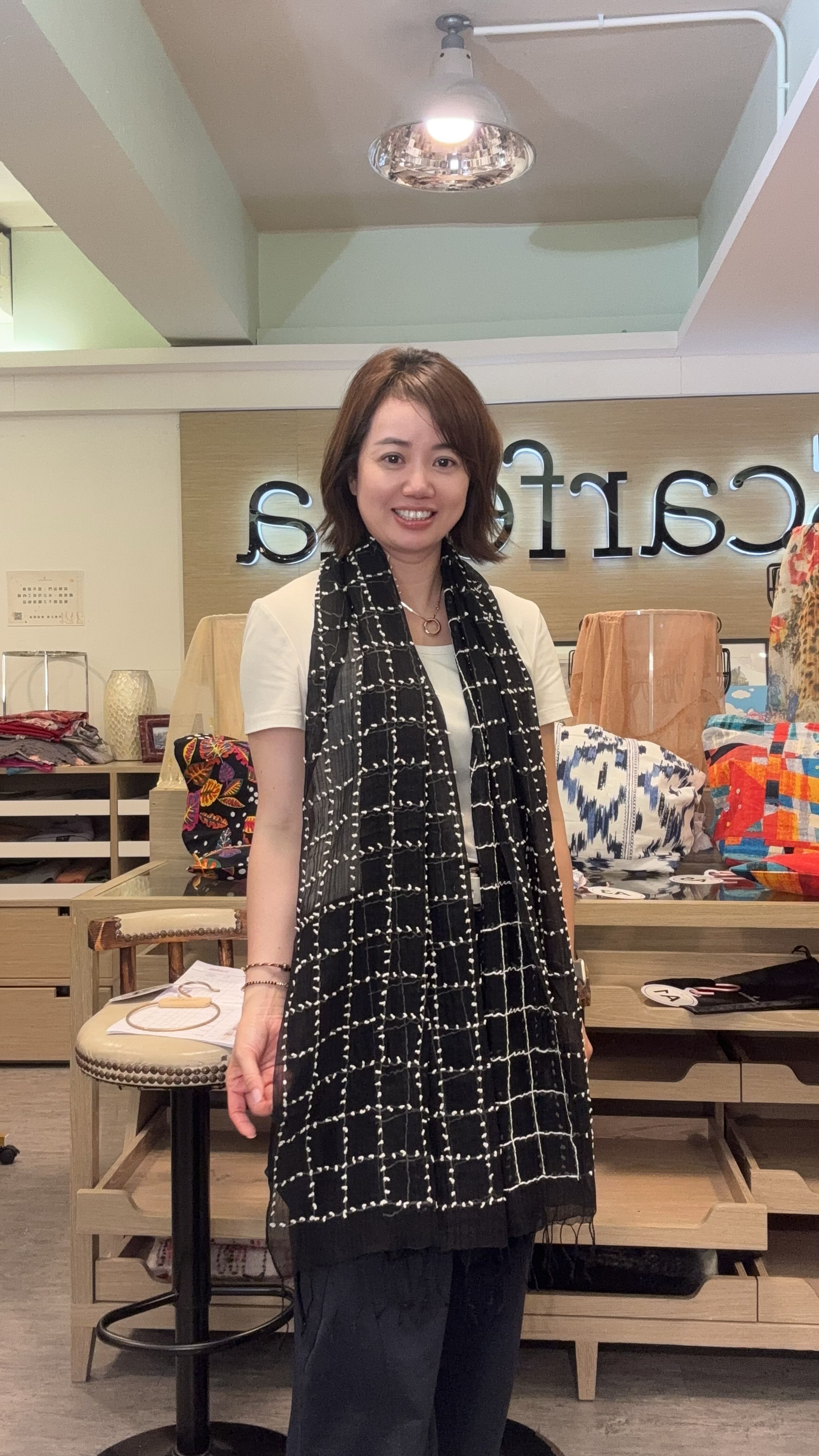 [訂購] A9 印度手工刺繡 Scarf