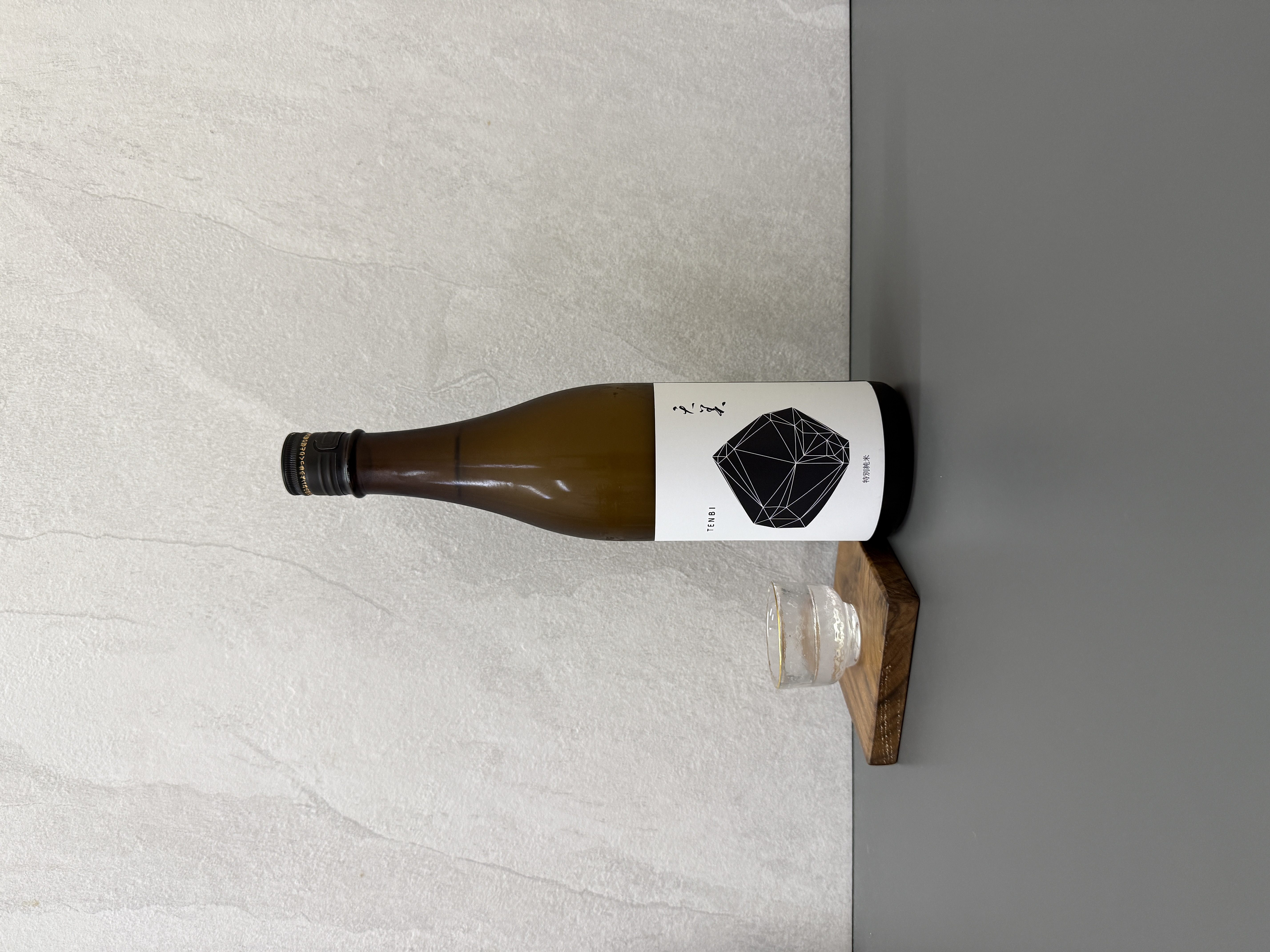 天美 特別純米 (黑天) 720ml