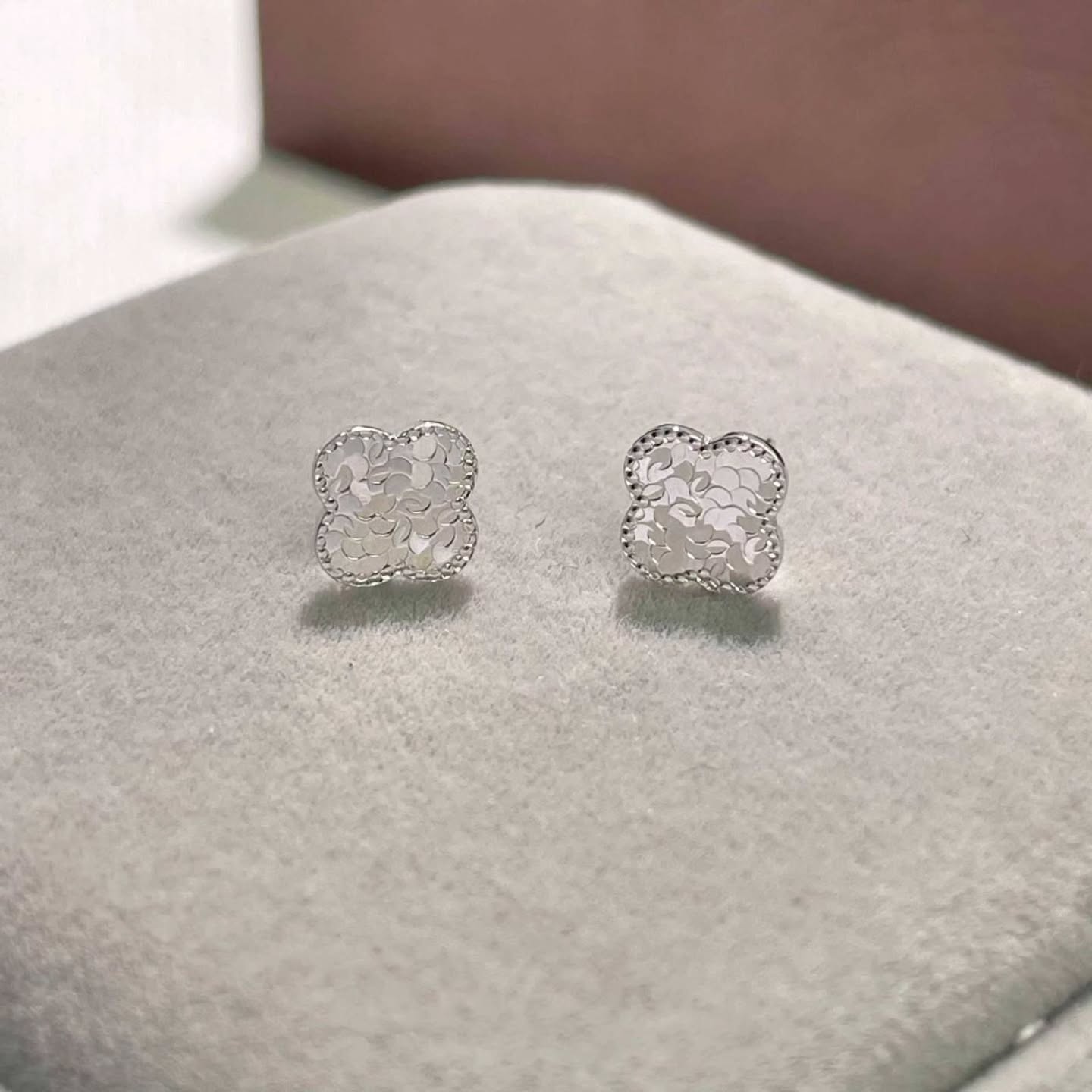 S925银碎冰冰四叶草耳钉女 🇨🇳