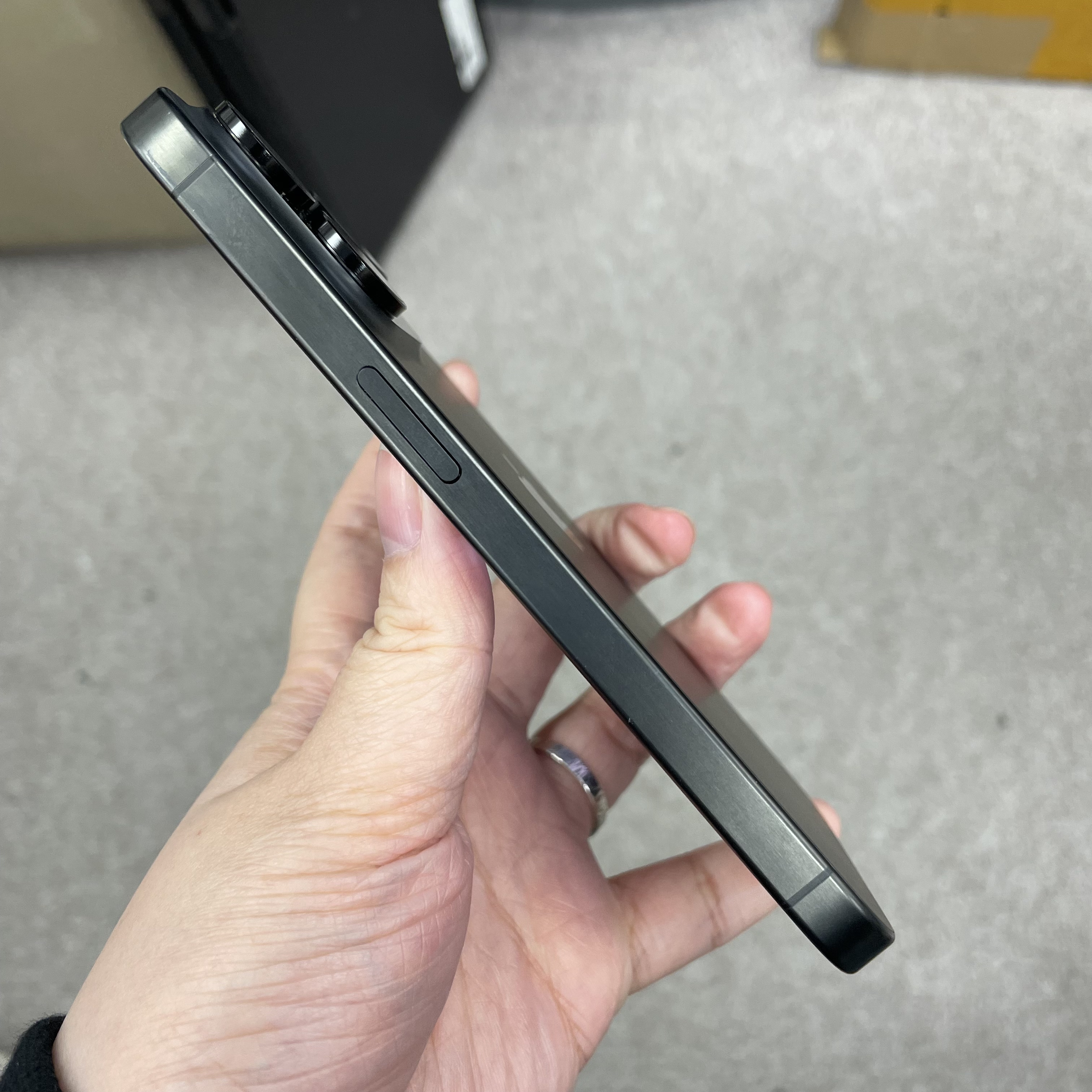 *5761 15 Pro 勁靚機 128GB 電86 黑色 black