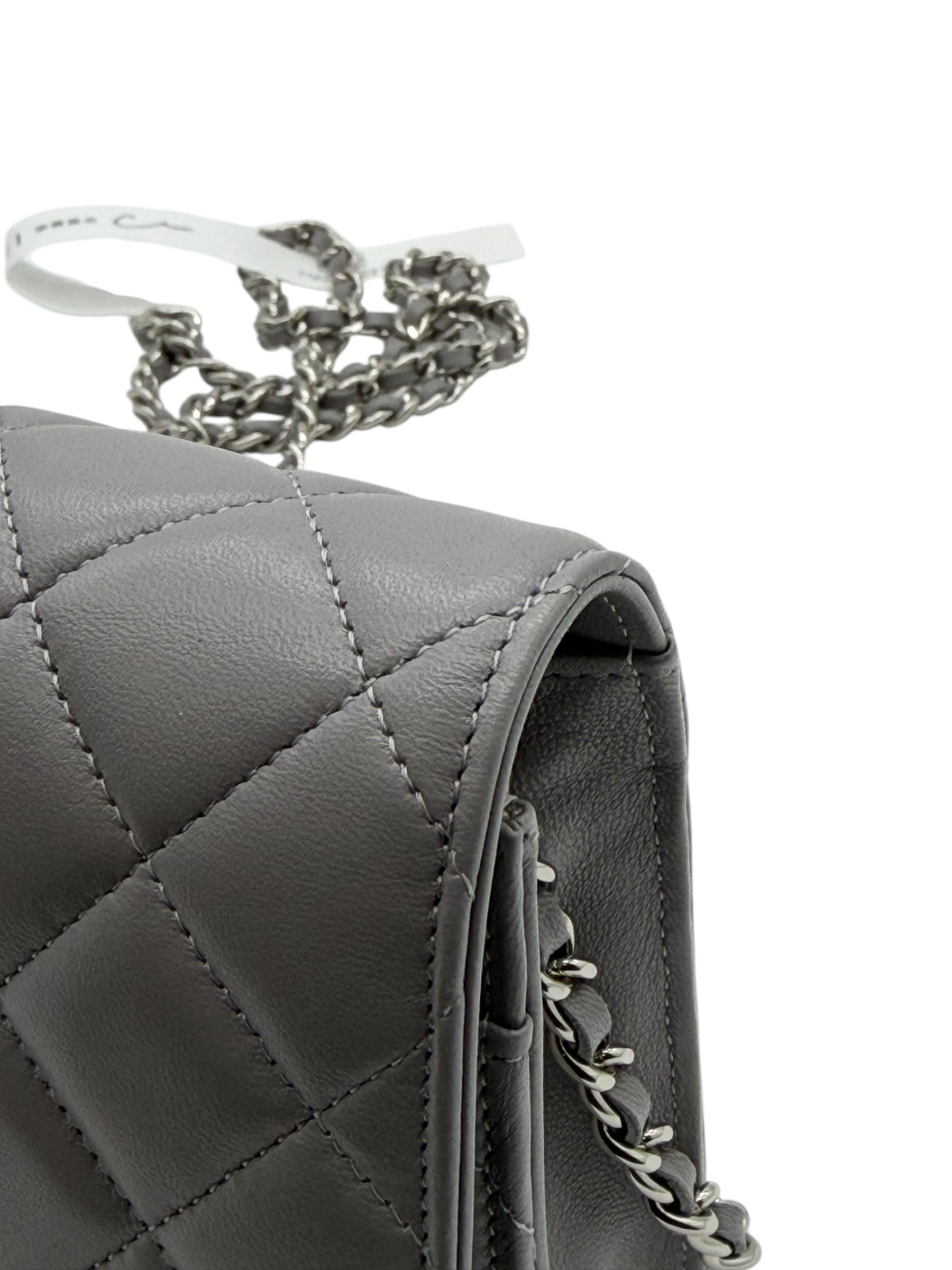 Pre-Owned CHANEL Wallet On Chain / Product Code: 26060101