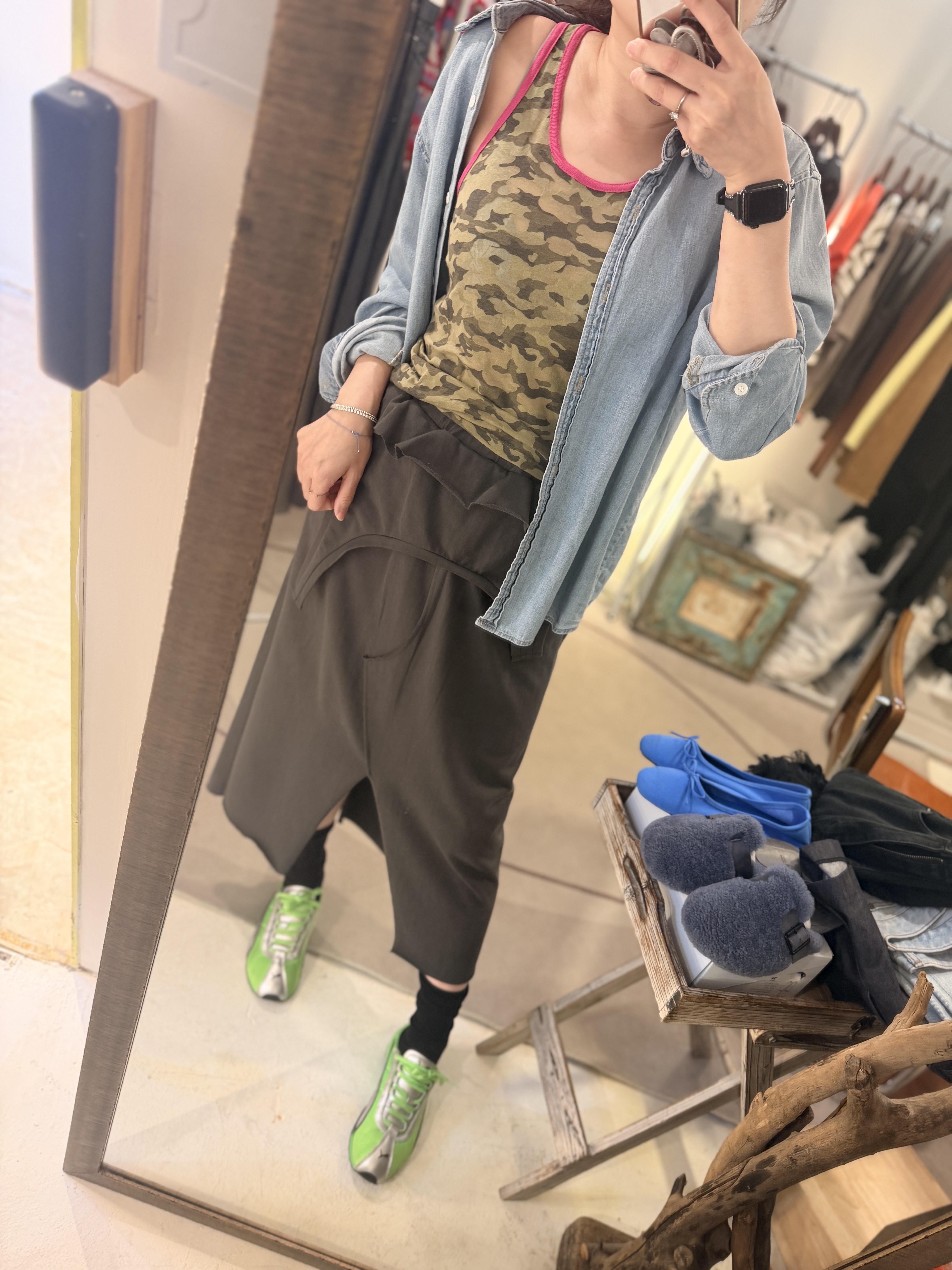 Light vest