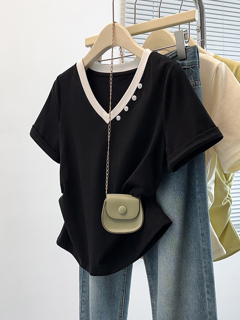 B42(36632) 韩版休闲风撞色V领边小钮设计感3色上衣