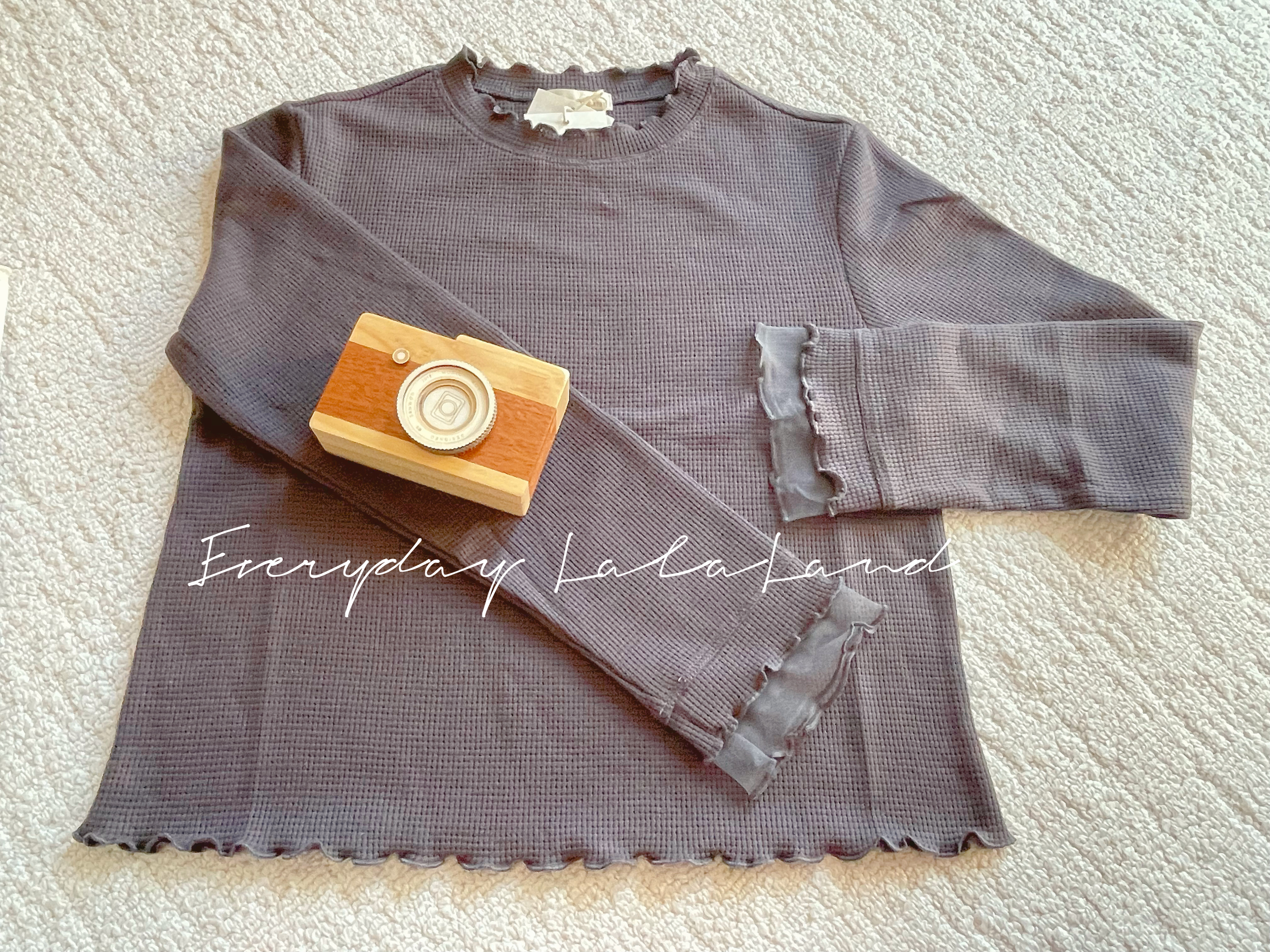 ❥ New arrival 。窩夫格雙層半透袖上衣 。