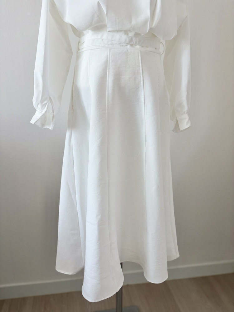 The Madeleine Belted Dress (White)