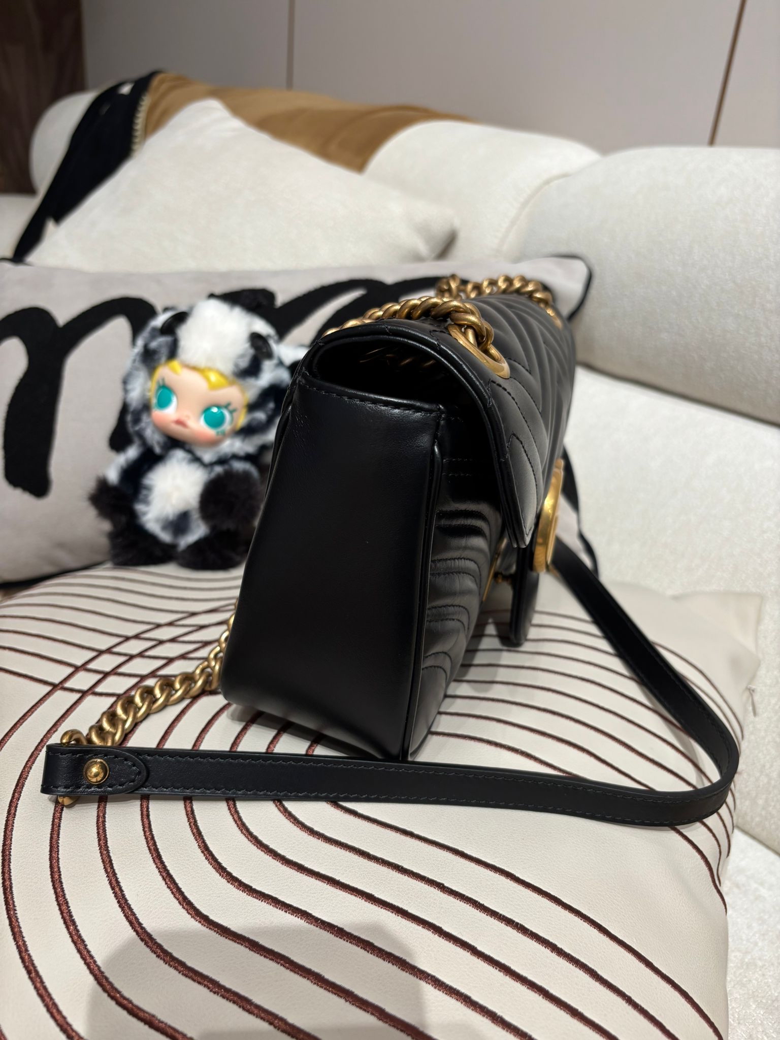 Gucci Gg marmont calfskin 26cm 100%Authentic, 98%new ✅Dust bag